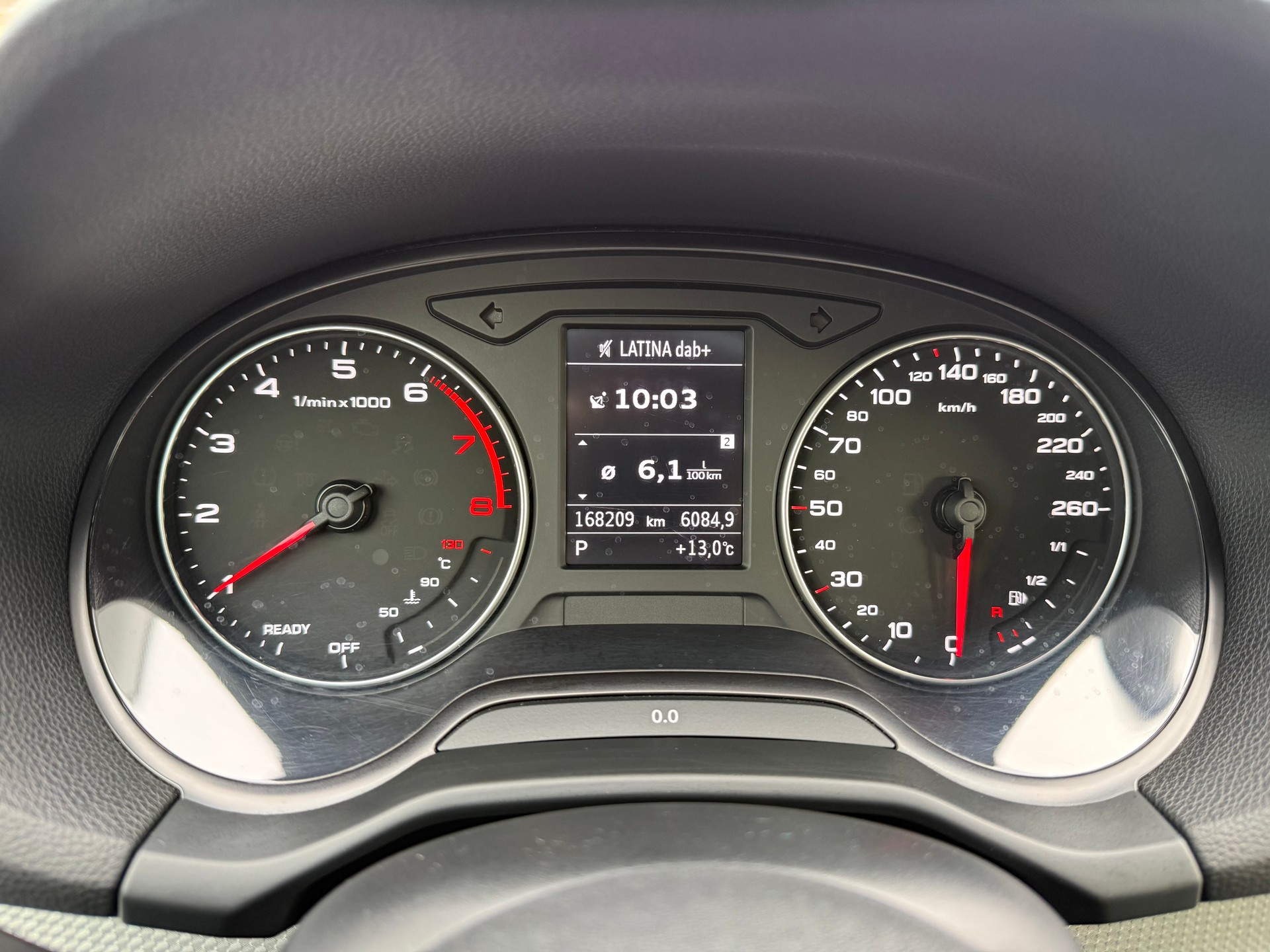 AUDI Q2 30 TFSI S-tronic-image-4