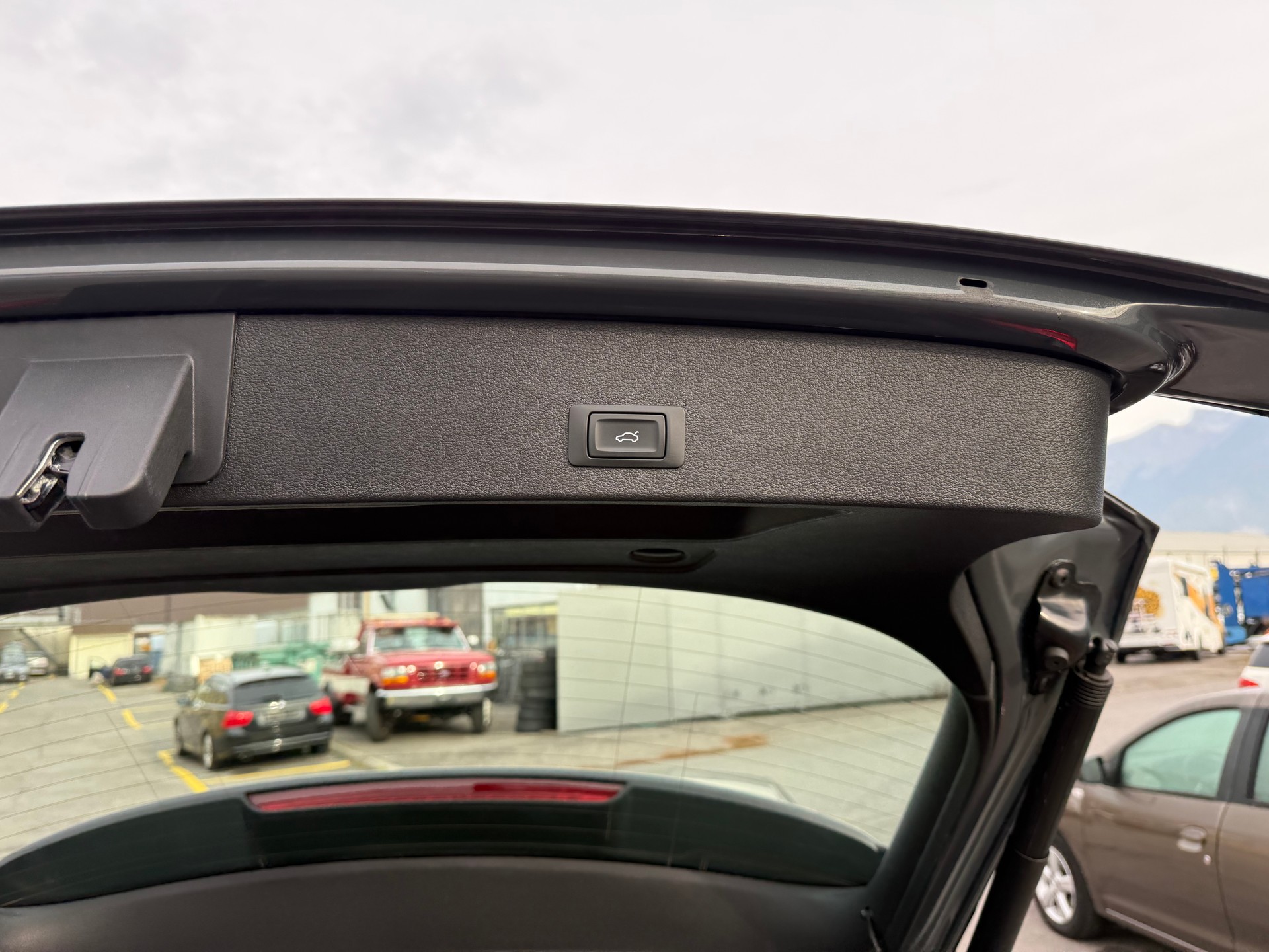 AUDI Q2 30 TFSI S-tronic-image-12