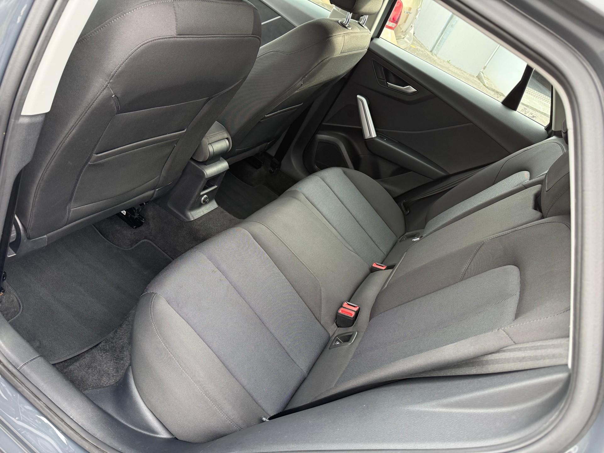 AUDI Q2 30 TFSI S-tronic-image-9