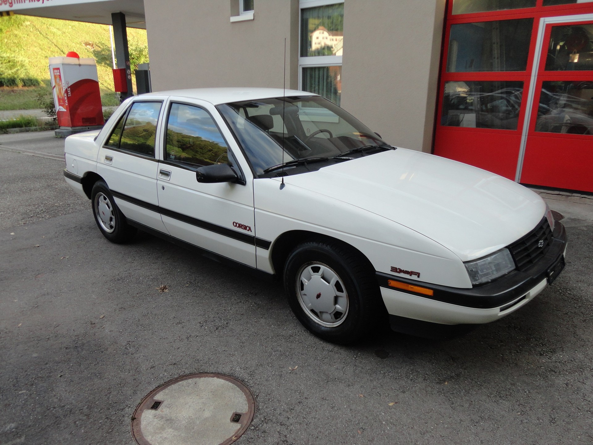CHEVROLET Corsica 3.1 V6 LT-image-1