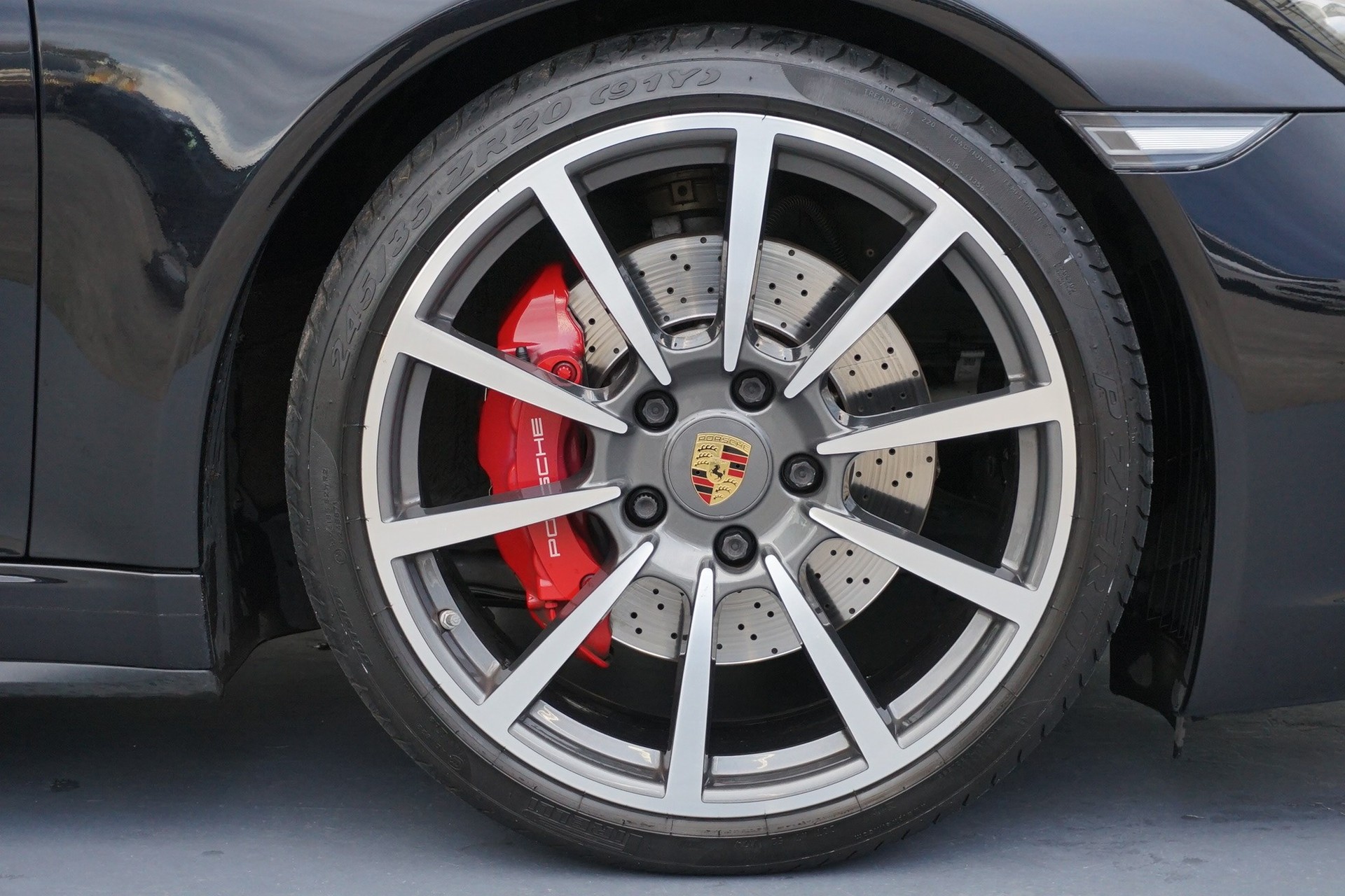 PORSCHE 911 Targa 4S-image-10