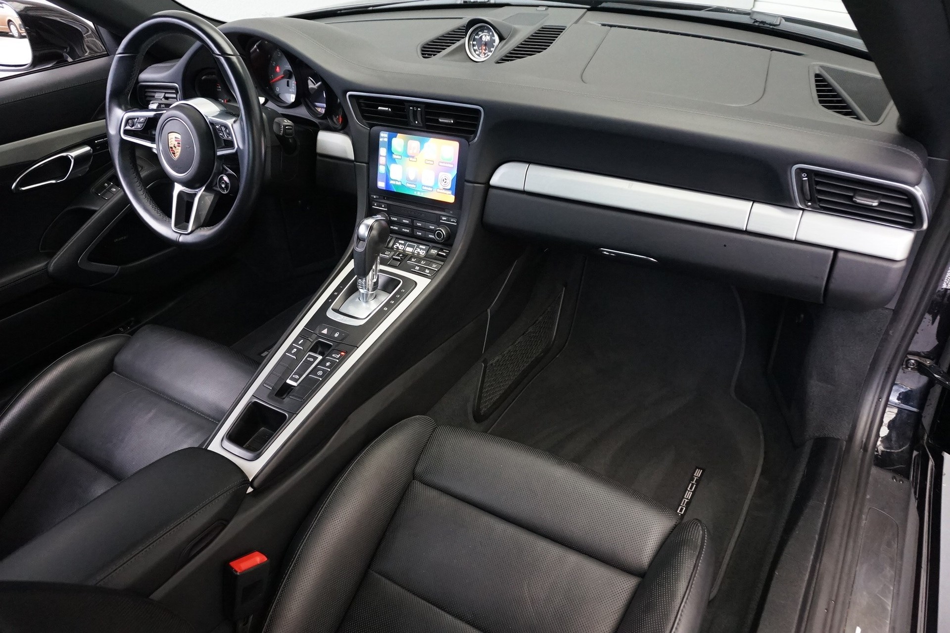 PORSCHE 911 Targa 4S-image-14