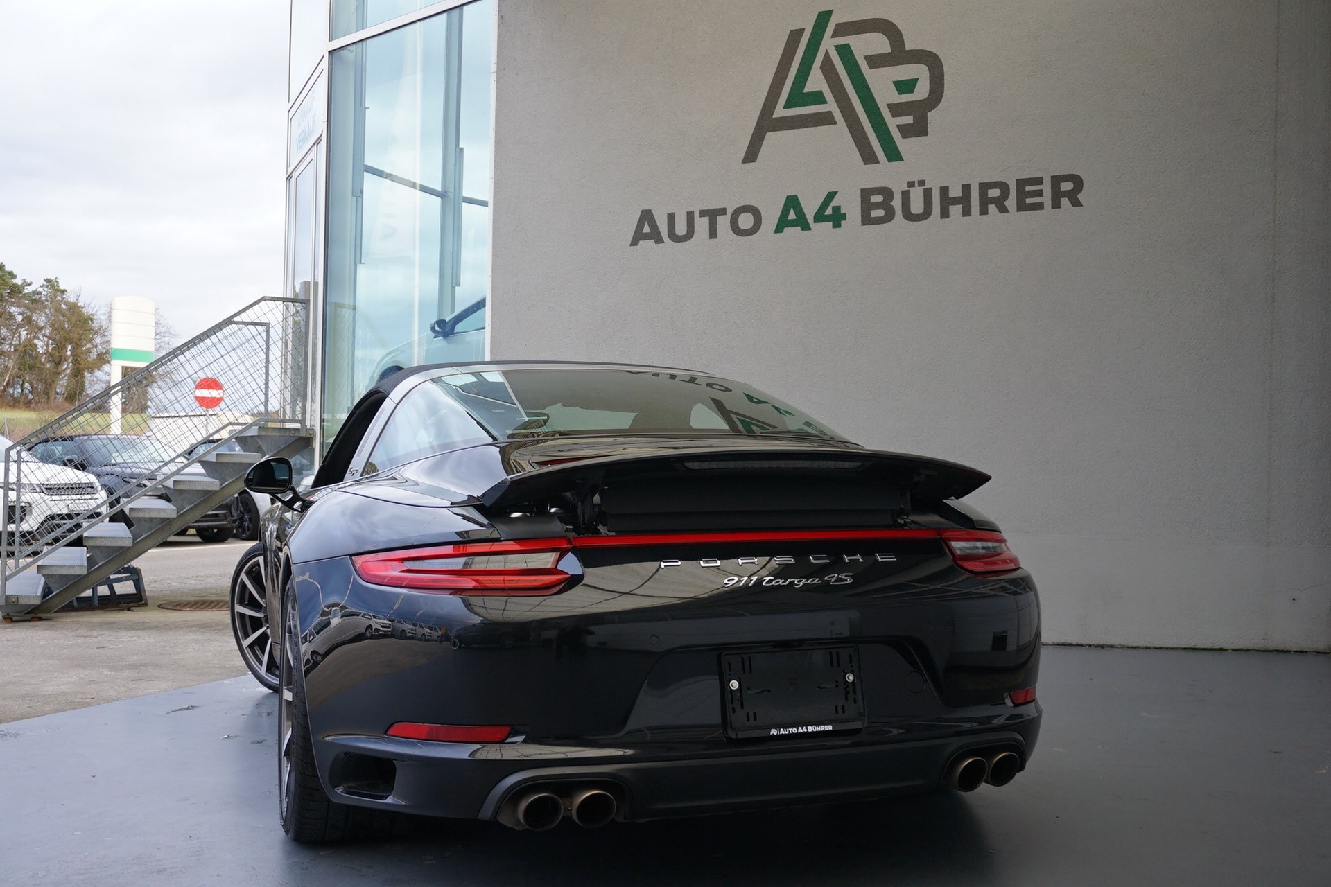 PORSCHE 911 Targa 4S-image-5