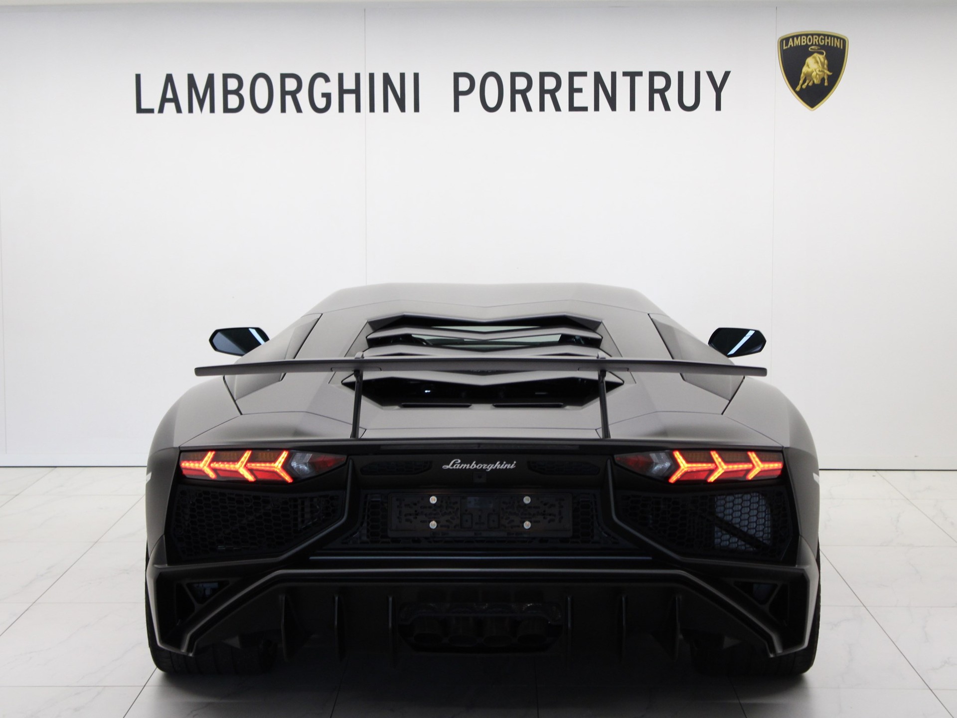 LAMBORGHINI Aventador LP750-4 Superveloce Coupé E-Gear-image-3