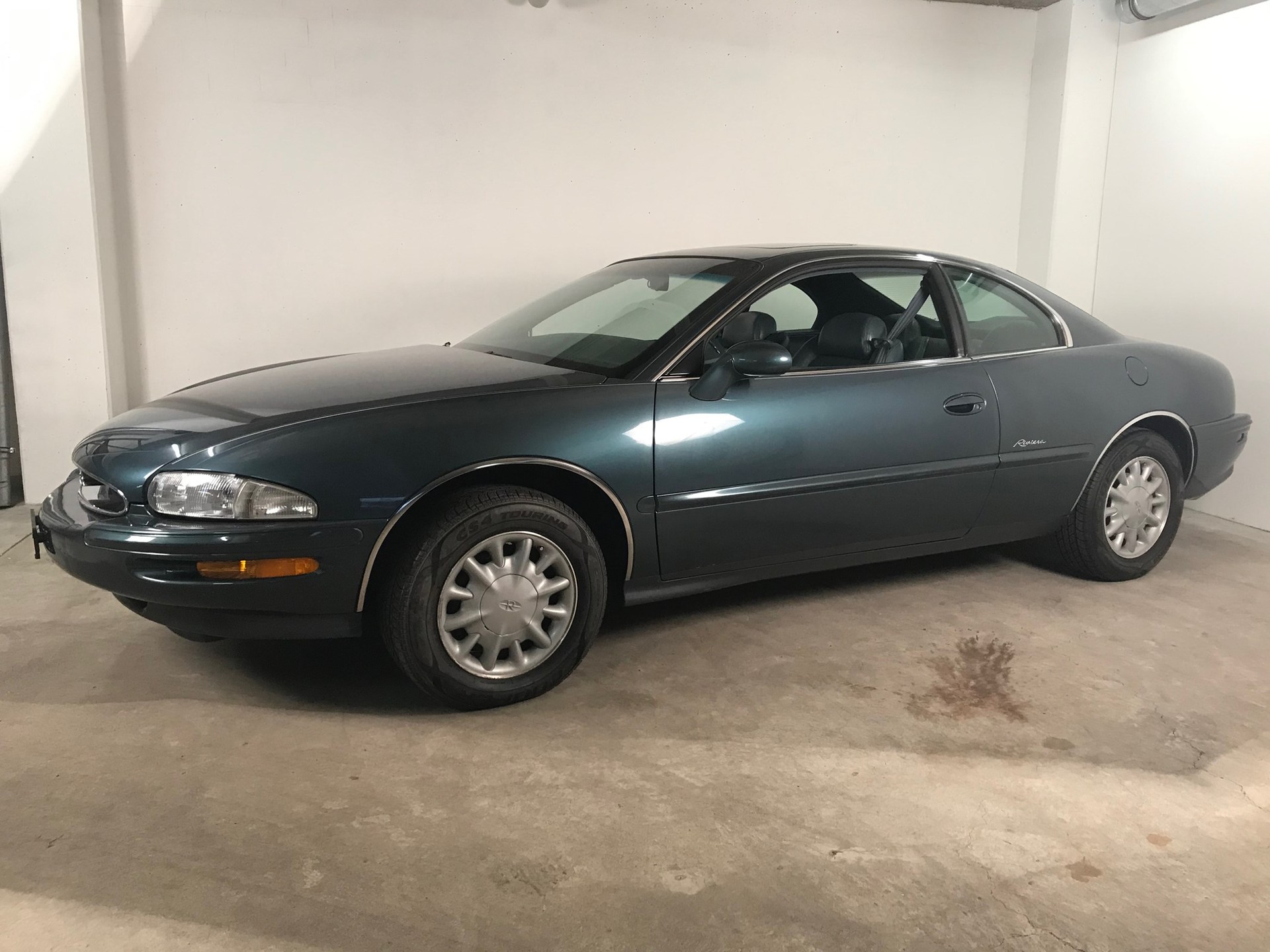 BUICK Riviera Supercharged 1996, 1. Hand, nur 79'000 km. sehr gepflegt,-image-3