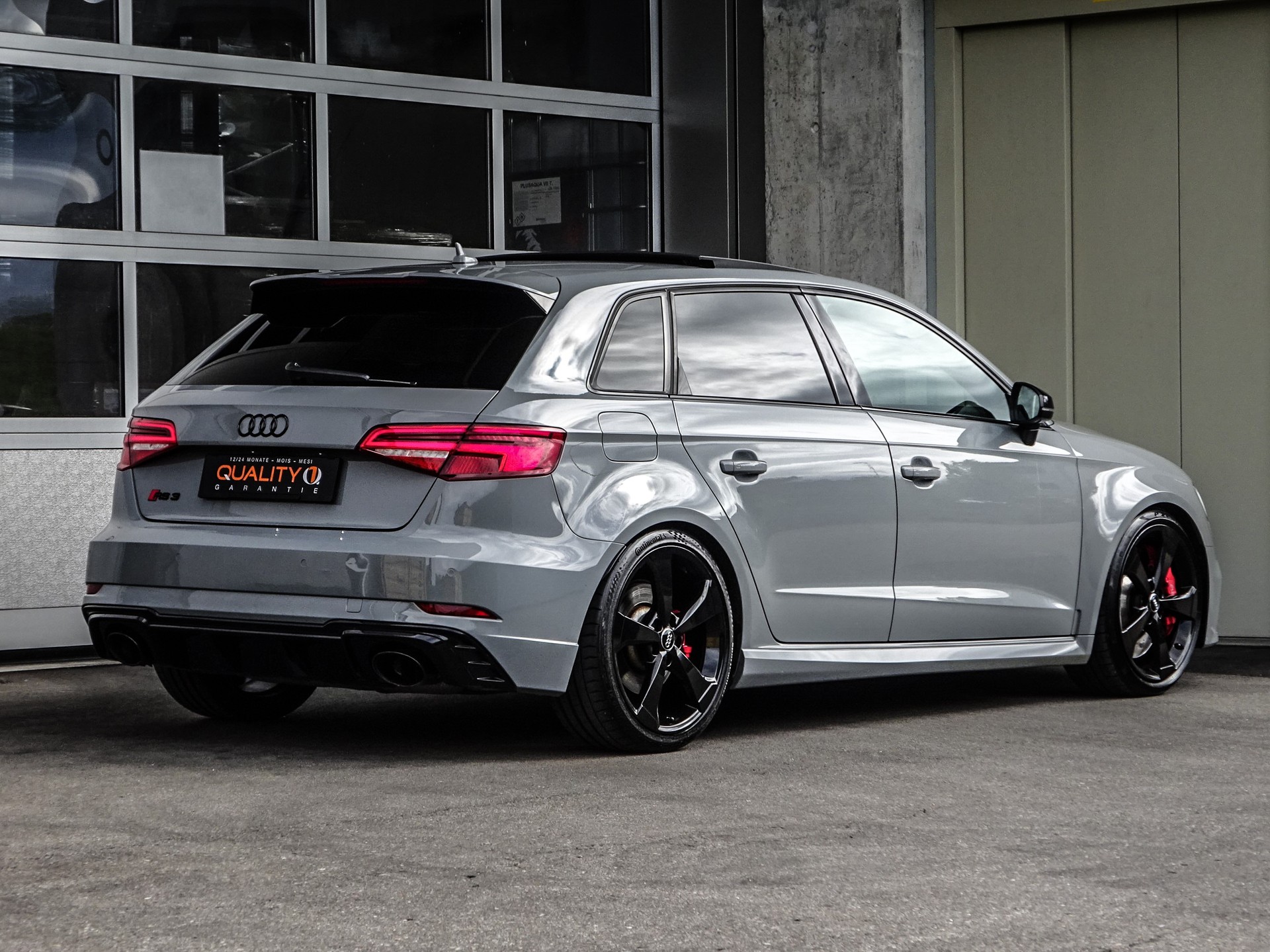 AUDI RS3 Sportback 2.5 TSI quattro S-tronic // CH-Fahrzeug // ABT Motorsport // ohne OPF....-image-9