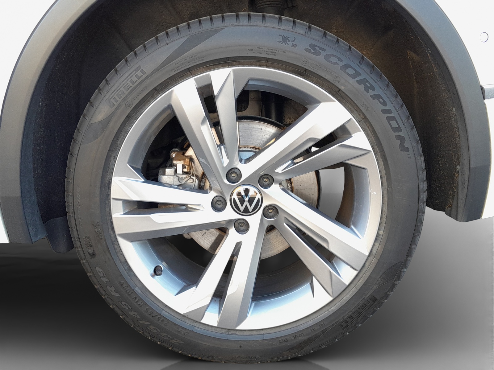 VW Tiguan 1.4TSI PHEV R-Line DSG-image-11
