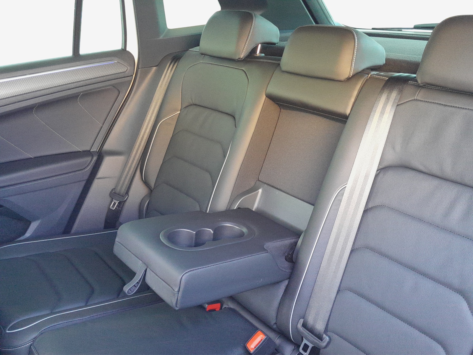 VW Tiguan 1.4TSI PHEV R-Line DSG-image-8