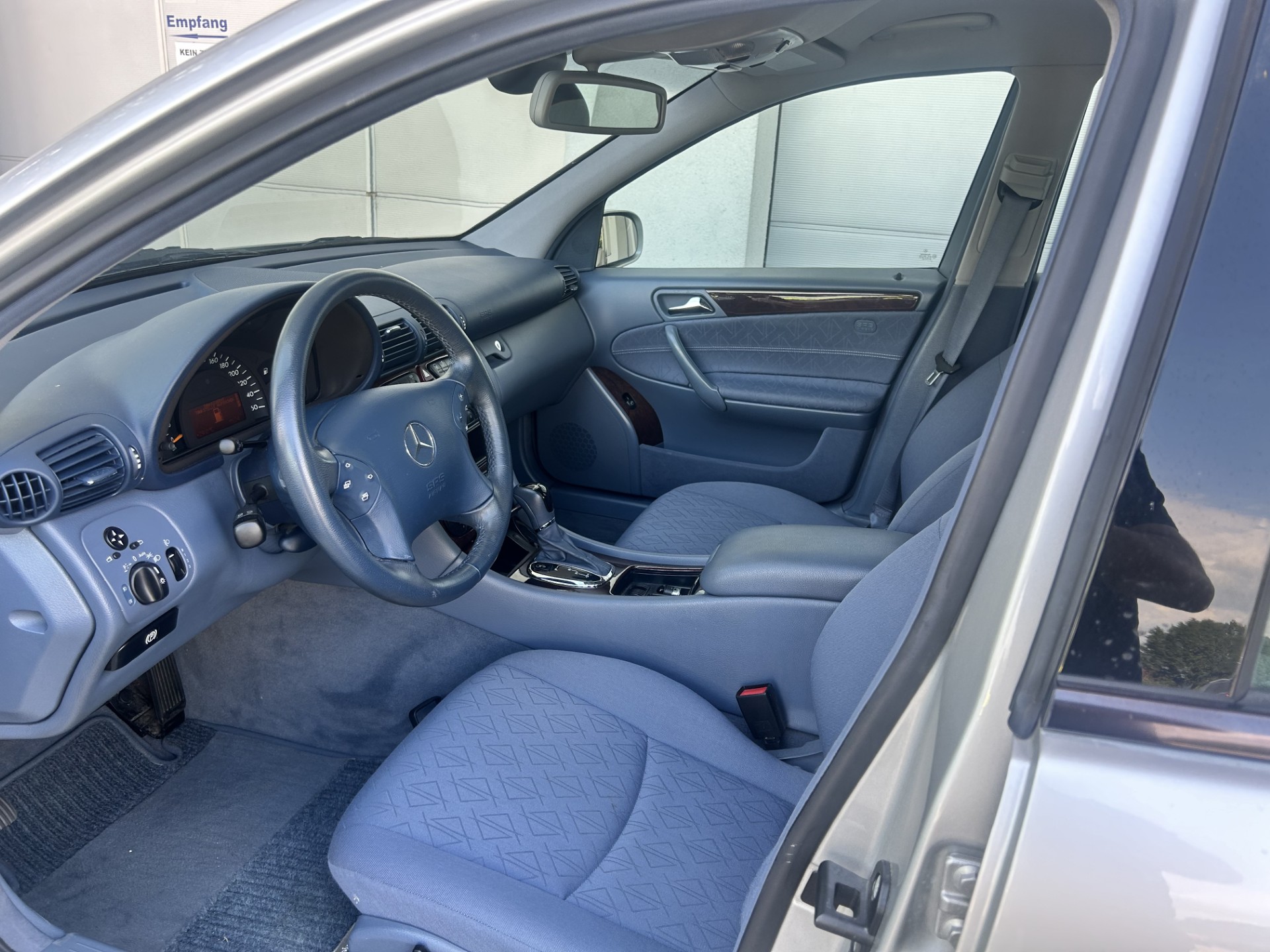 MERCEDES-BENZ C 200 Kompressor Avantgarde-image-5