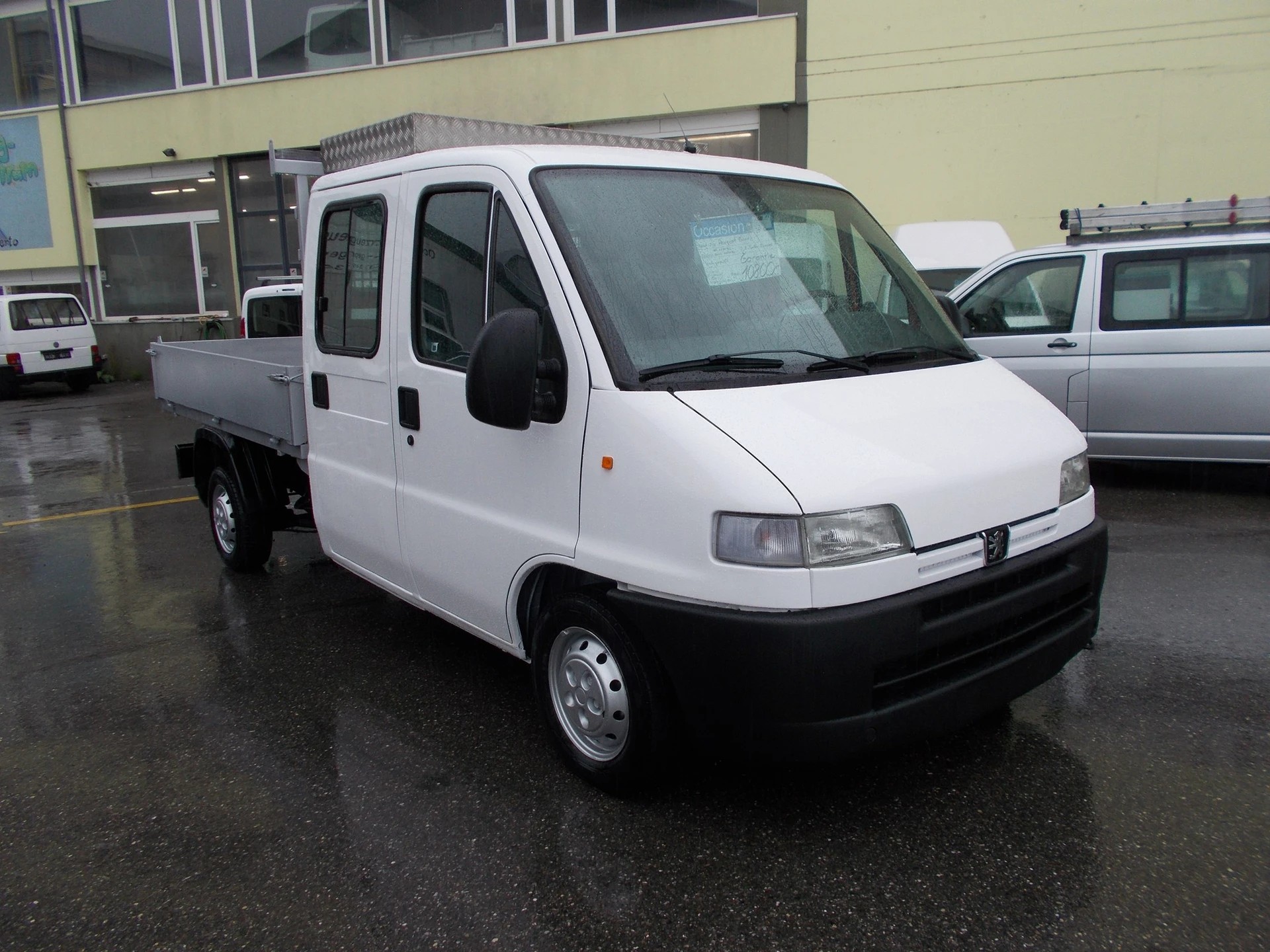 PEUGEOT Boxer 2.8 HDi-image-2