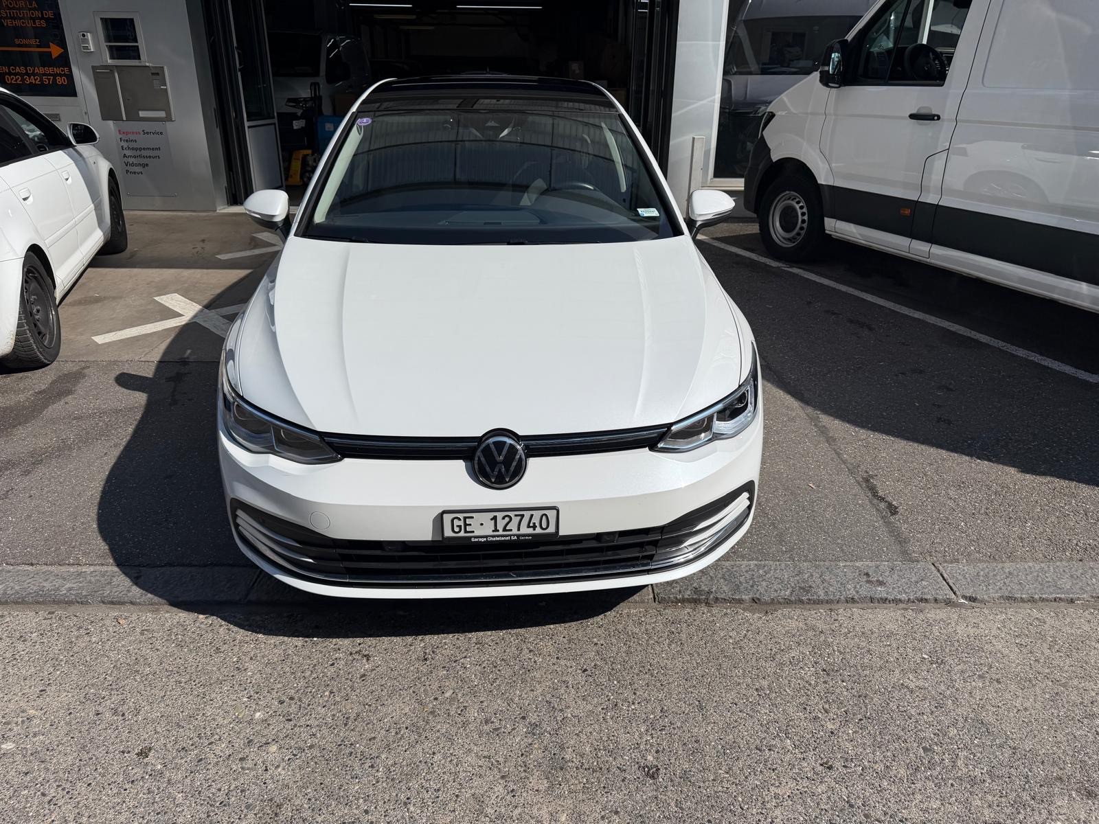 VW Golf 1.5 eTSI mHEV ACT Style DSG-image-1