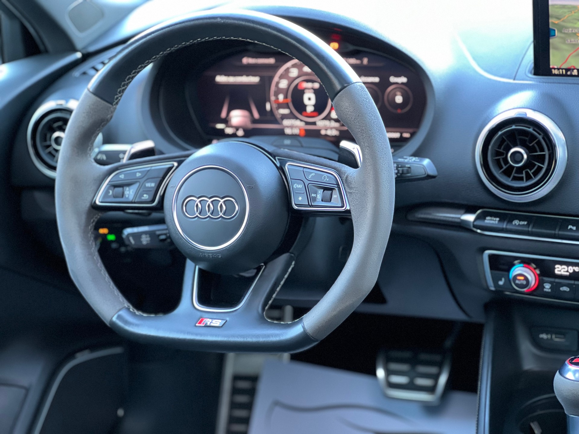 AUDI RS3 Sportback 2.5 TSI quattro-image-18
