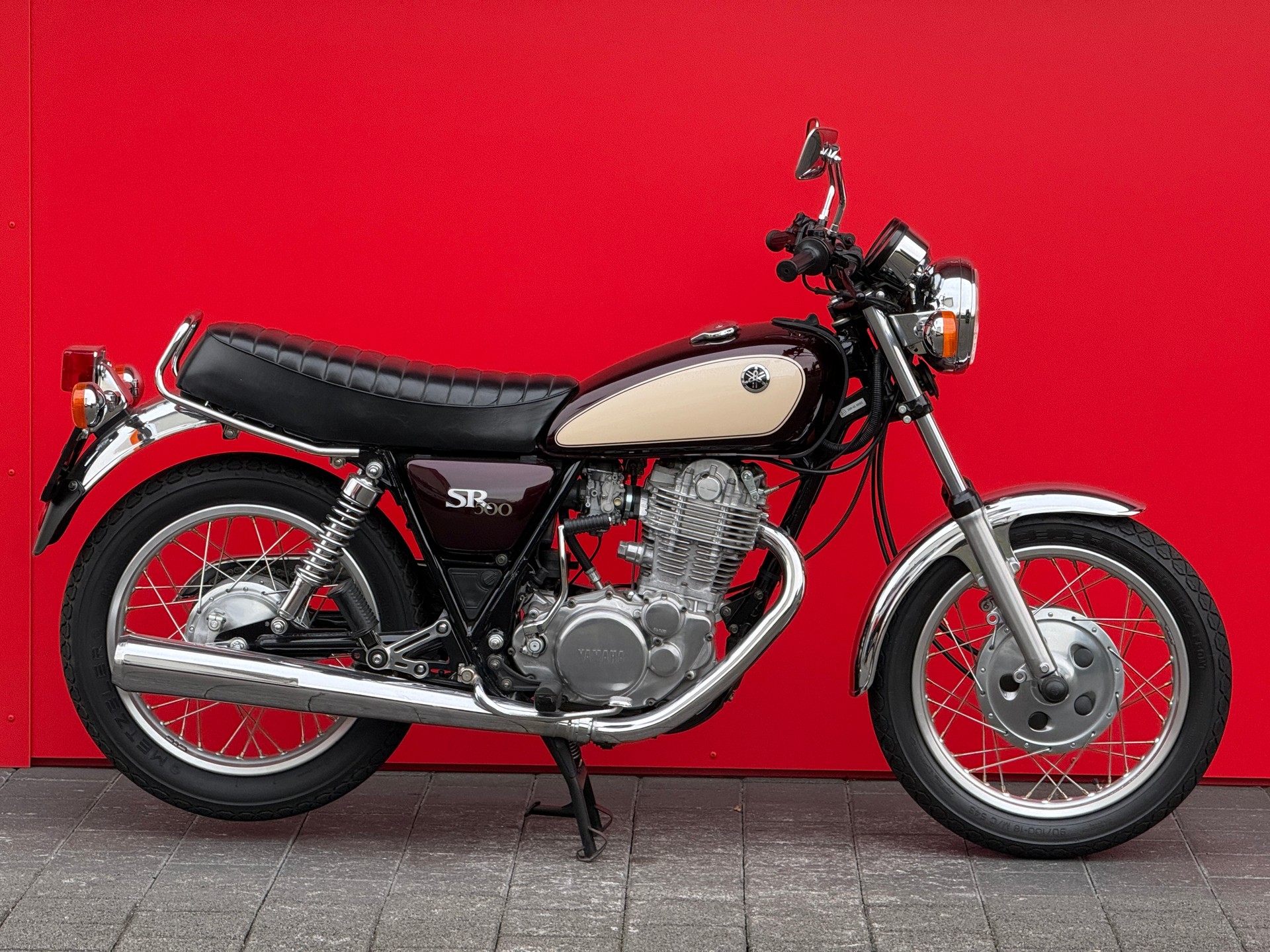 YAMAHA SR 500