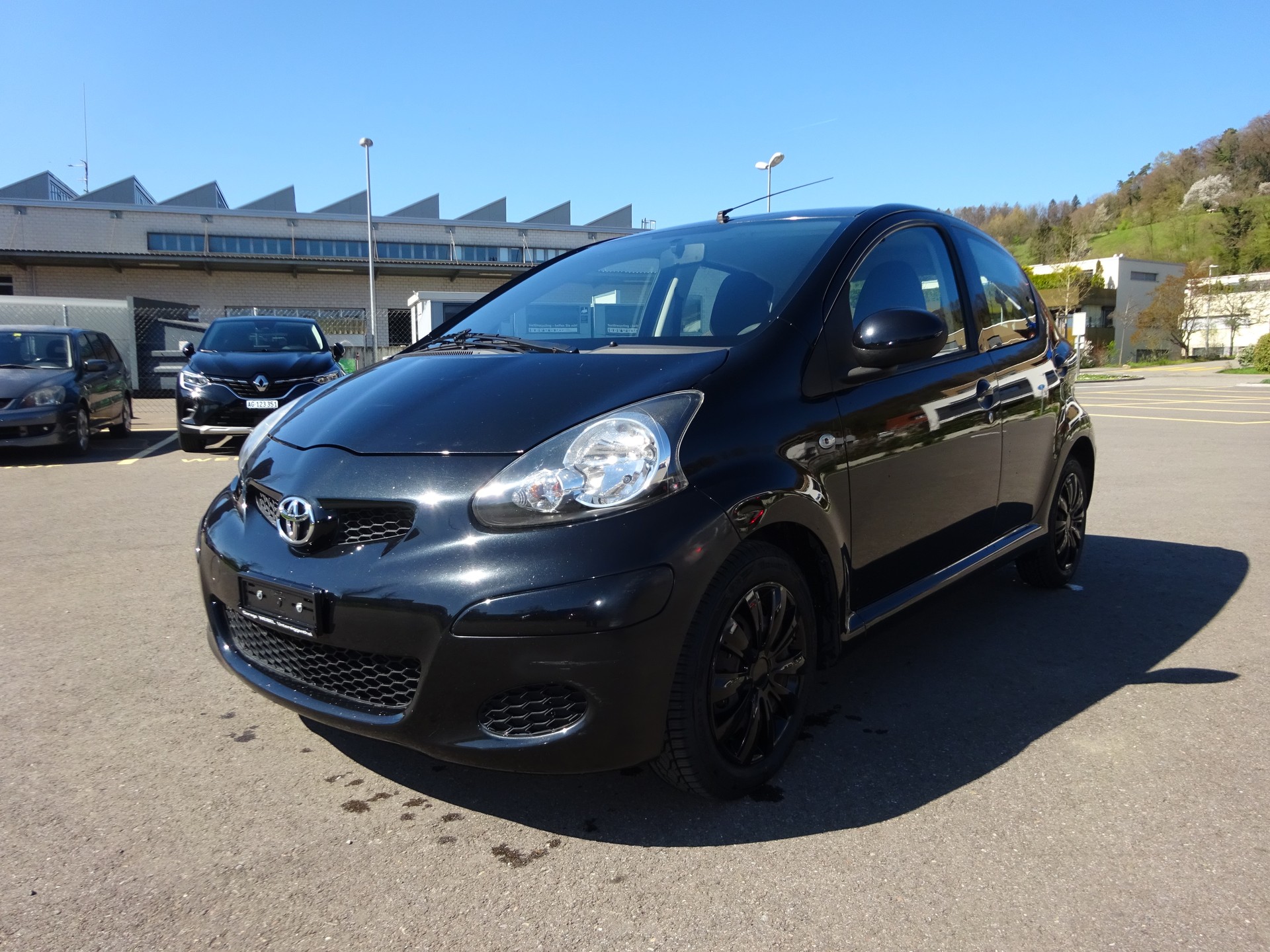 TOYOTA Aygo 1.0 Linea Luna Cool-image-0