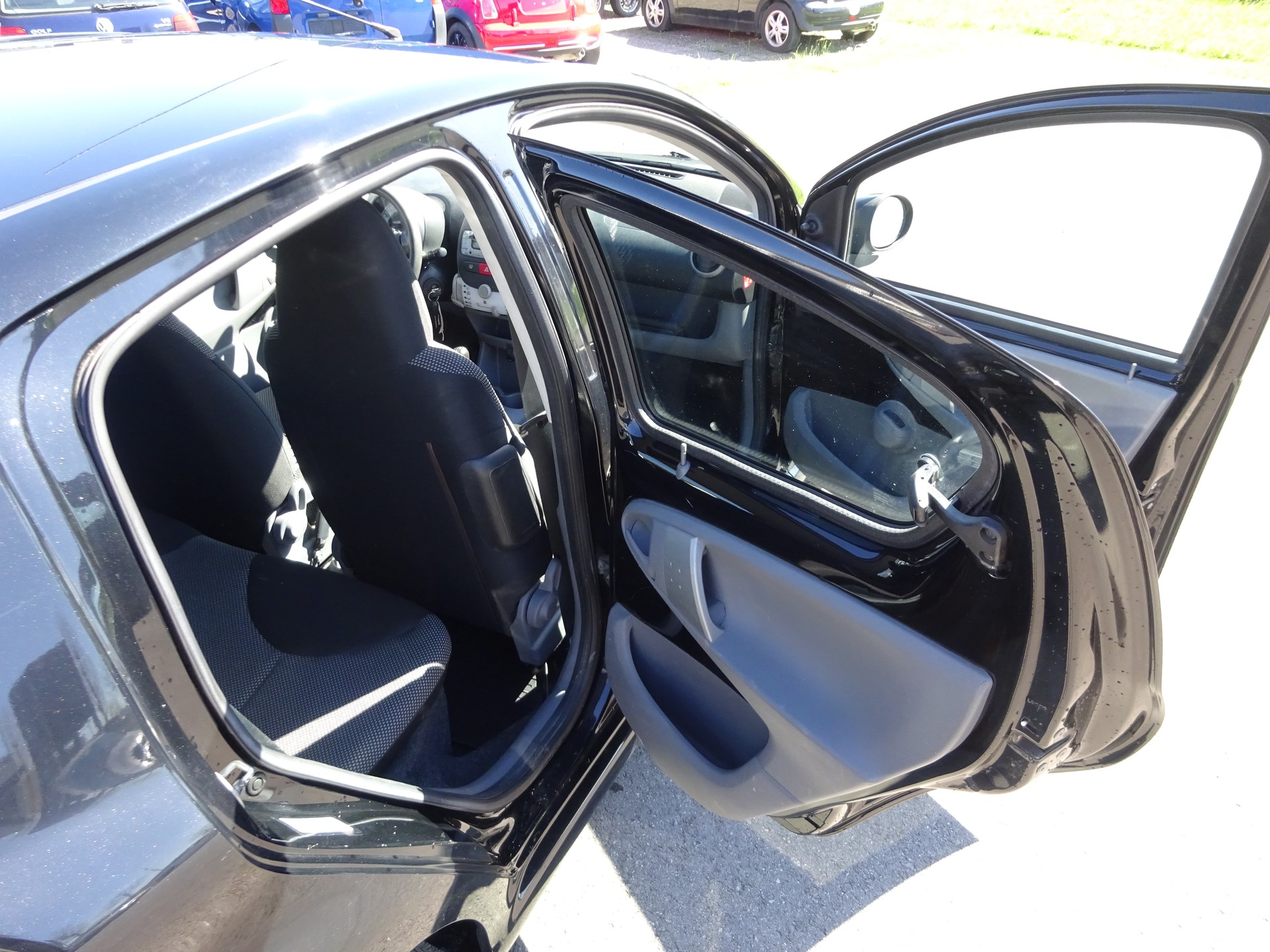 TOYOTA Aygo 1.0 Linea Luna Cool-image-4