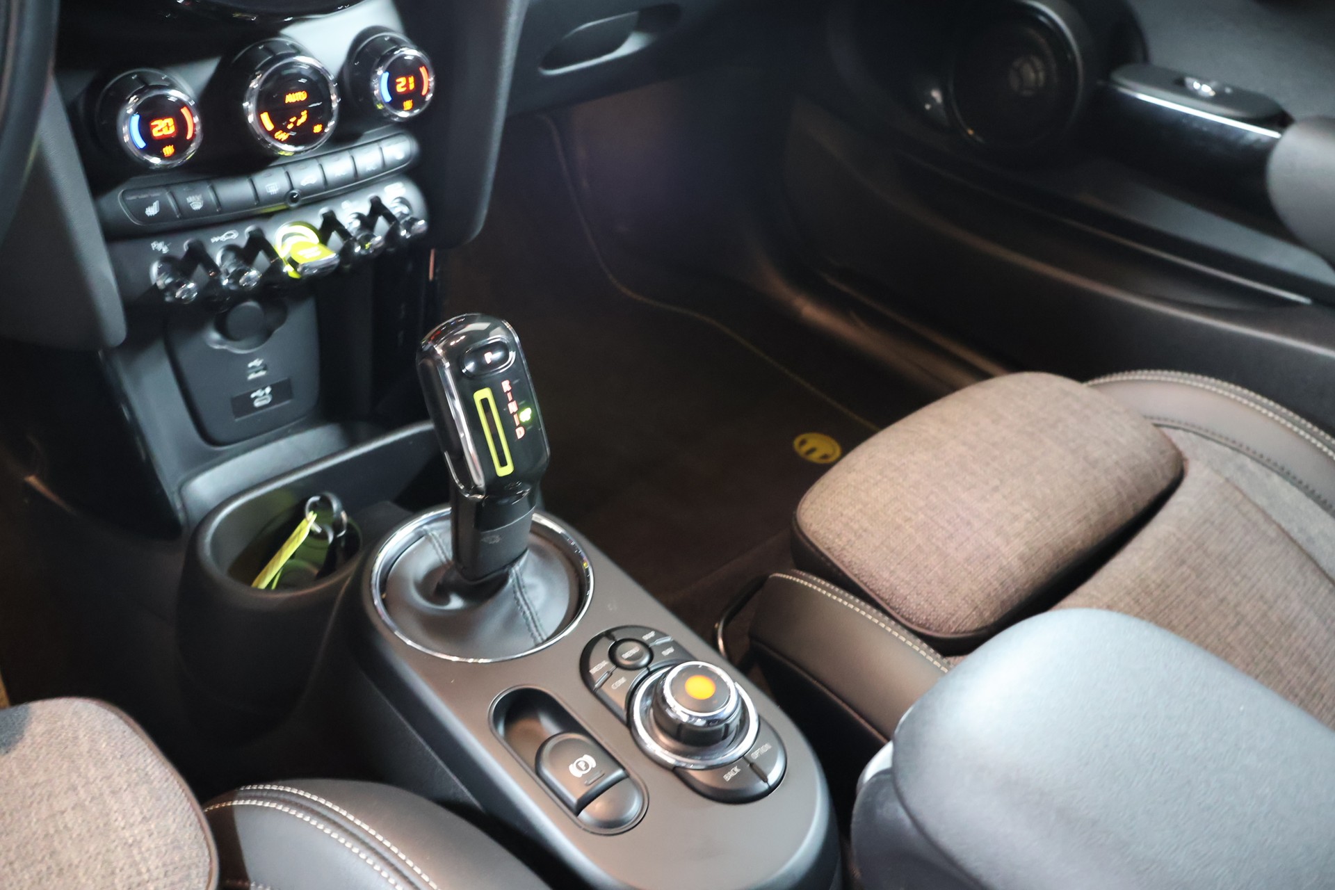 MINI Cooper SE-image-9