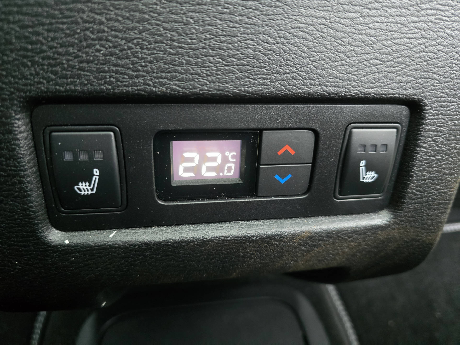 MITSUBISHI Outlander 2.4 PHEV Instyle 4x4-image-7