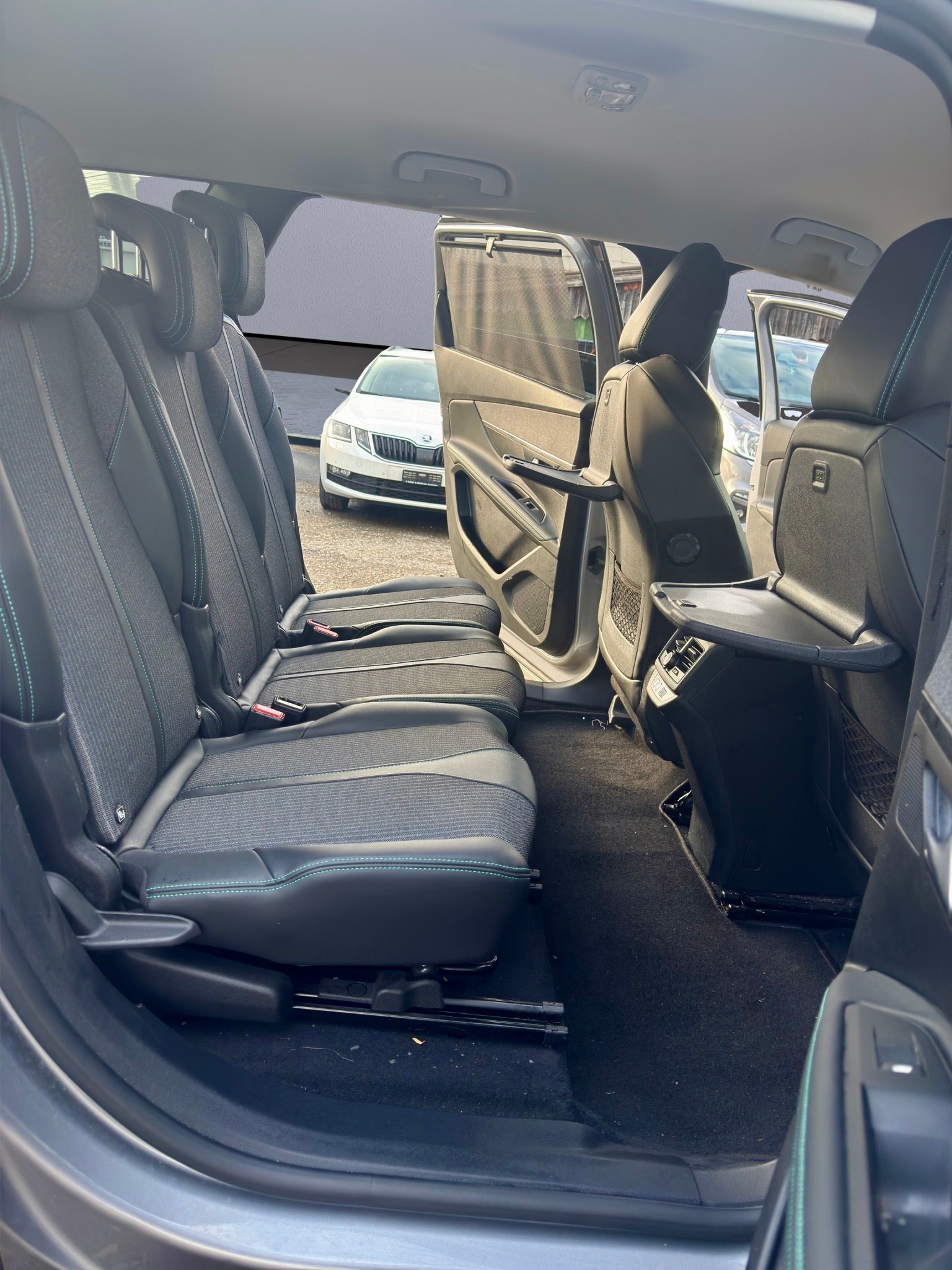 PEUGEOT 5008 1.5 BlueHDi Allure Pack, 7 Plätze, Model 2022-image-11