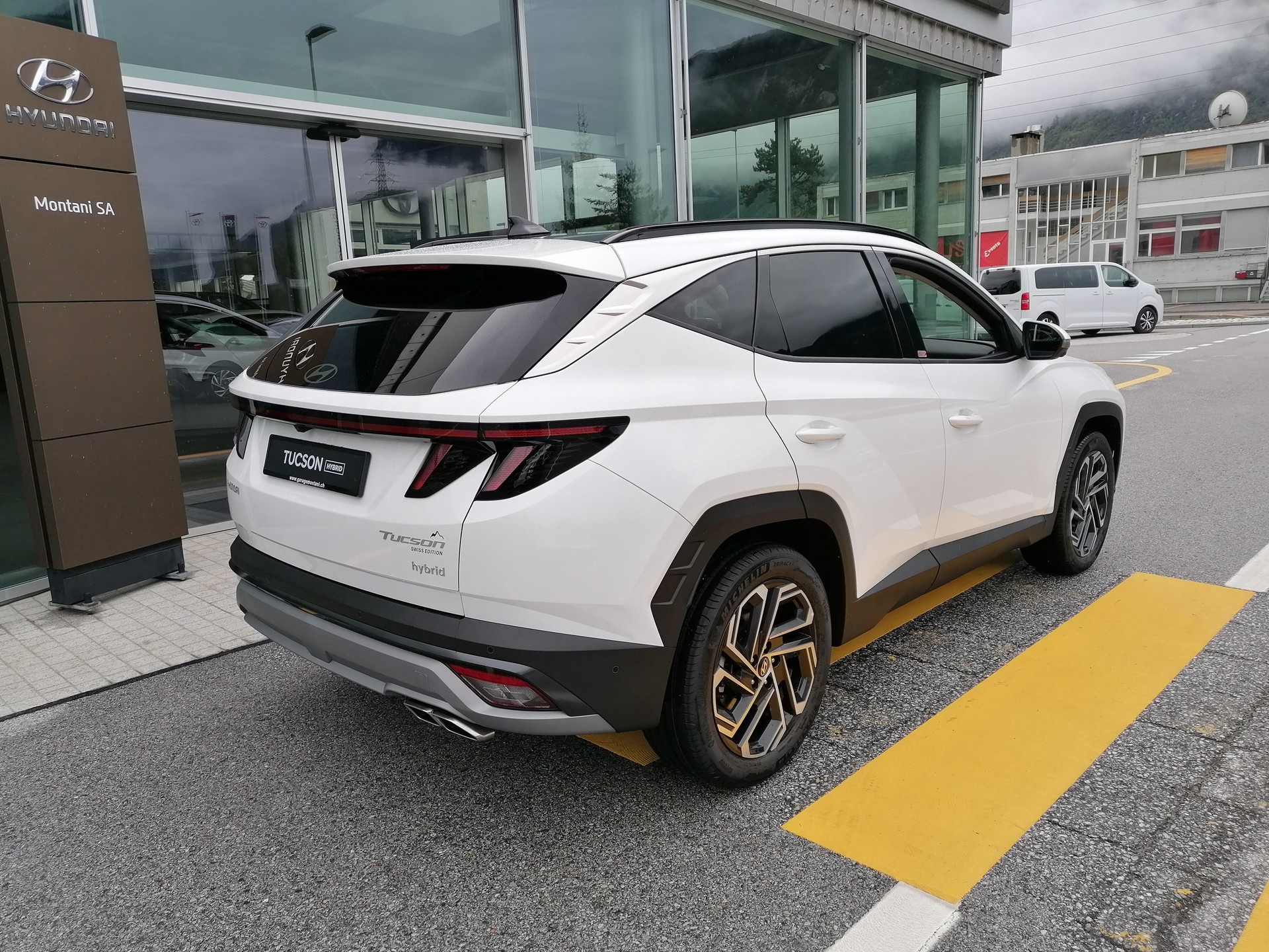HYUNDAI Tucson 1.6 T-GDi HEV Vertex Swiss Edition 4WD-image-2