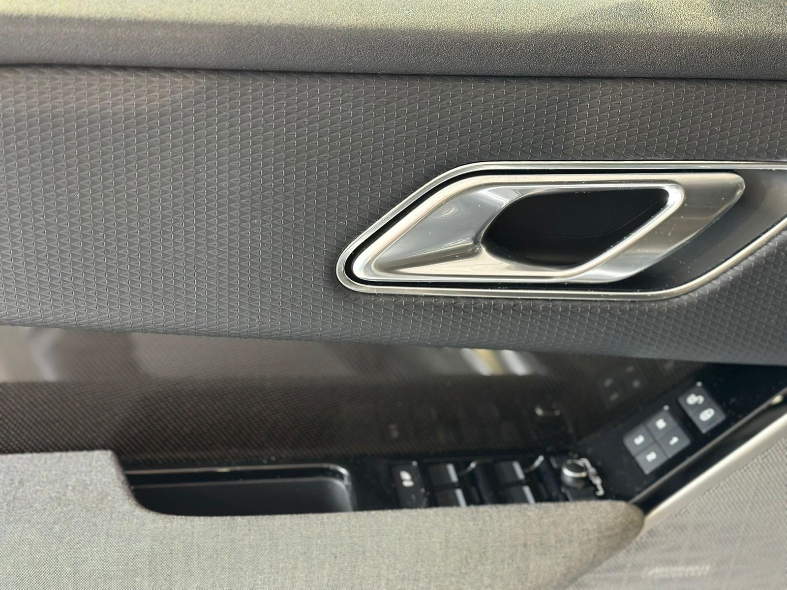 LAND ROVER Range Rover Velar P 380 First Edition Automatic-image-16