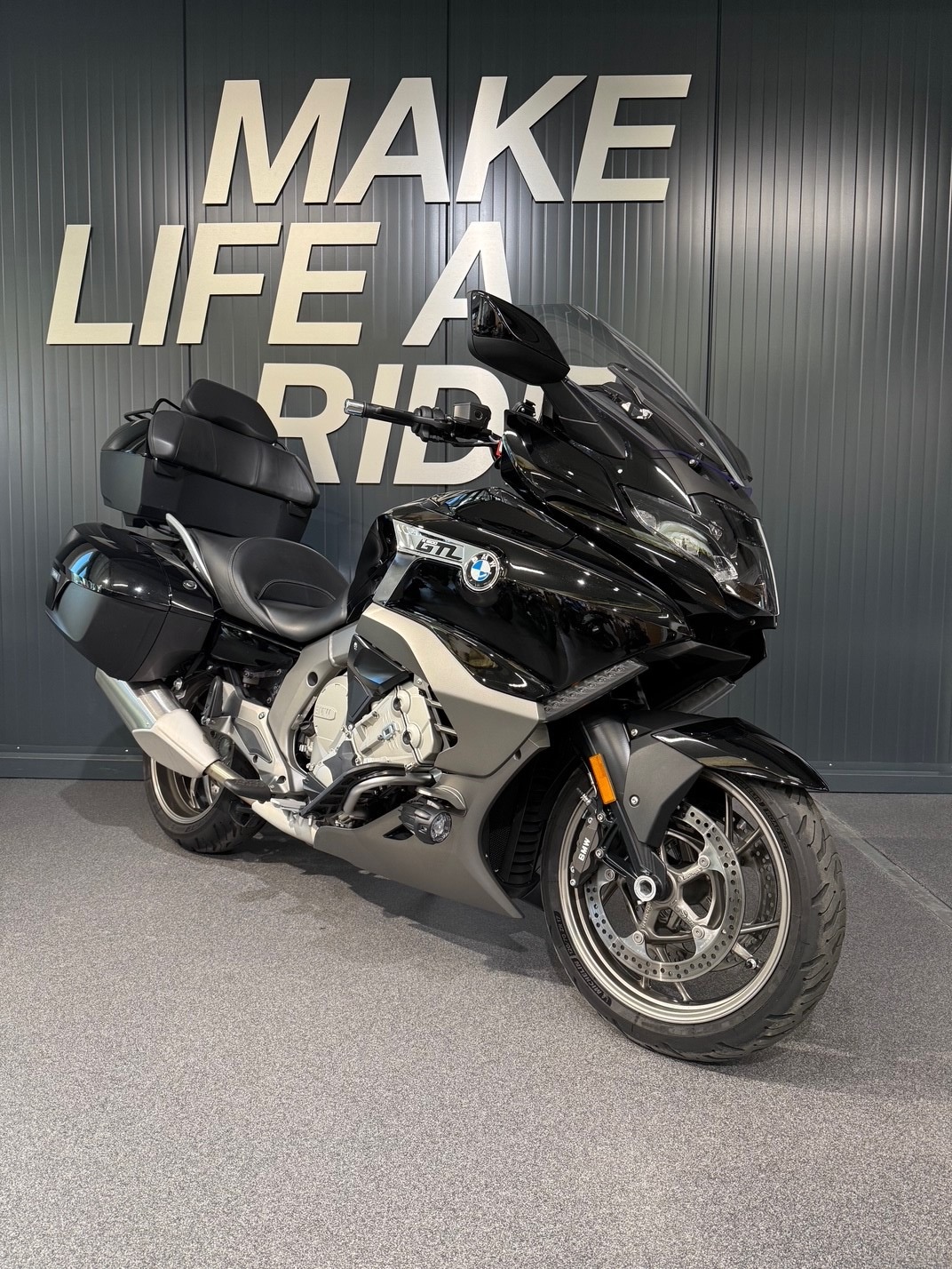 BMW K 1600 GTL-showroom-element-1