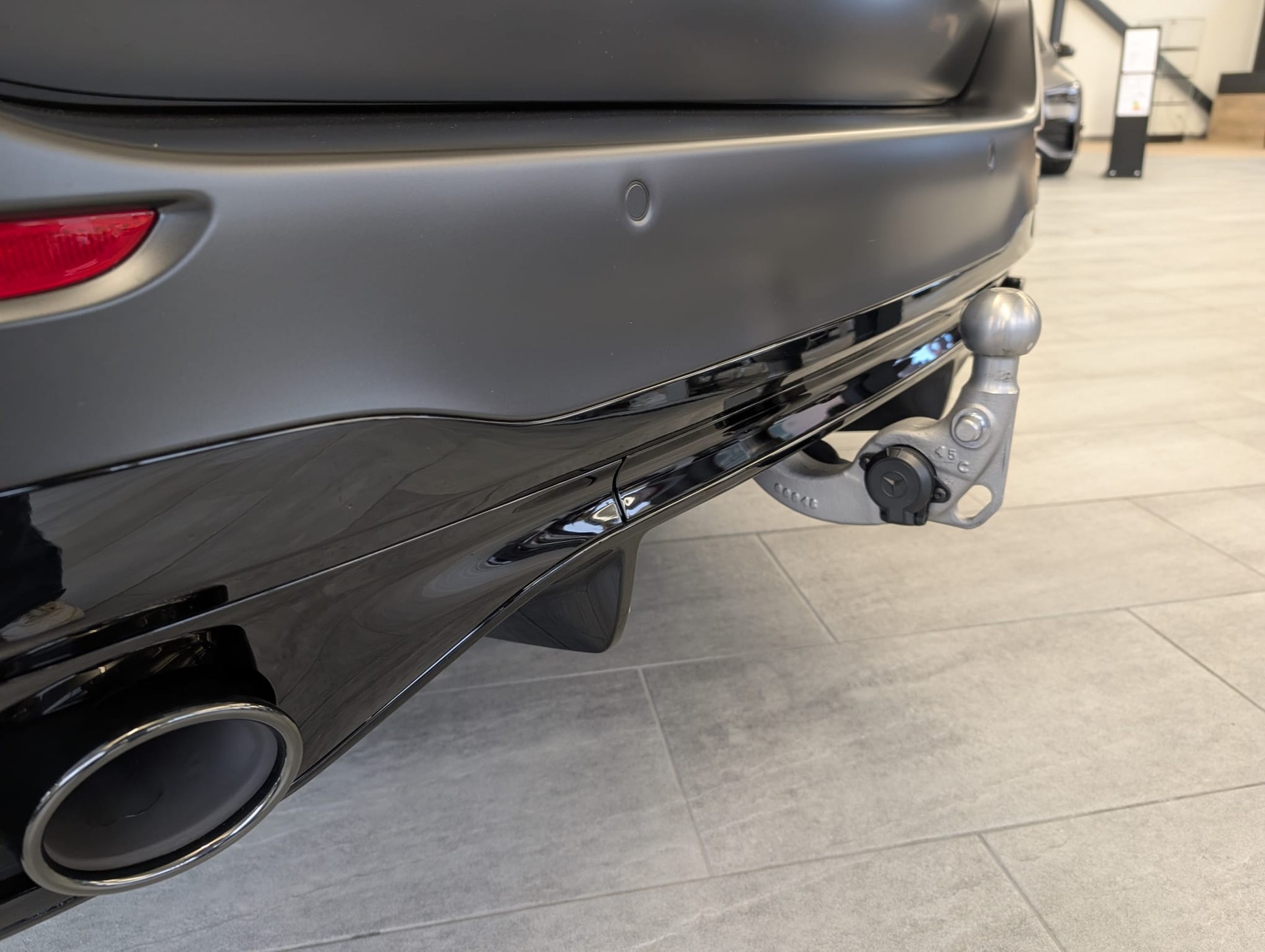 MERCEDES-BENZ C 43 AMG 4 Matic Executive Edition-showroom-element-3