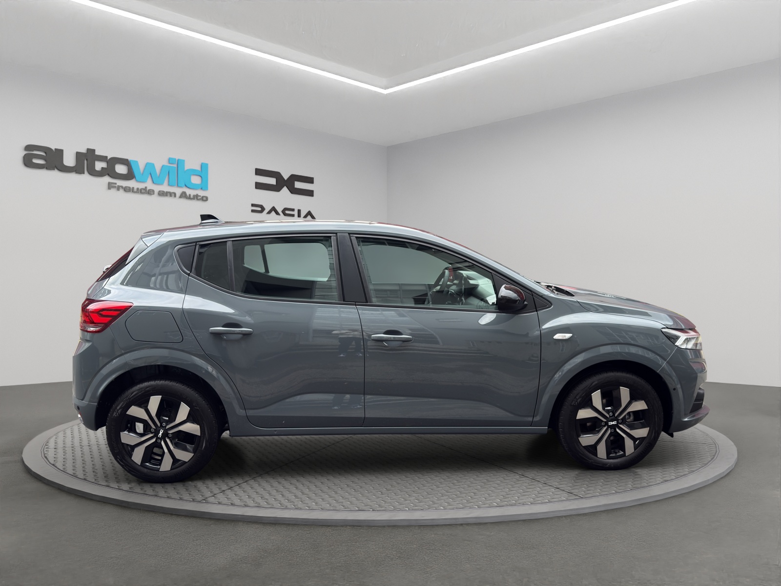DACIA Sandero TCe 90 Journey CVT-image-14
