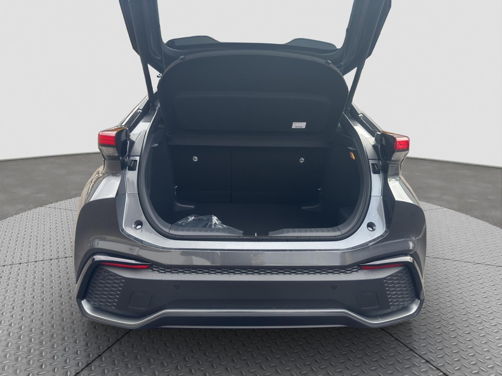 TOYOTA C-HR 2.0 HEV GR Sport 4x4-image-9