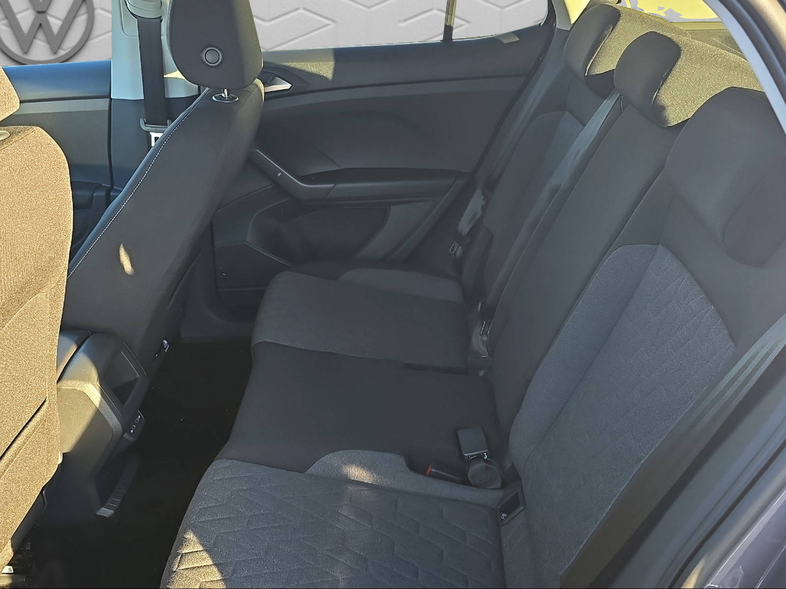 VW VW T-Cross-image-12