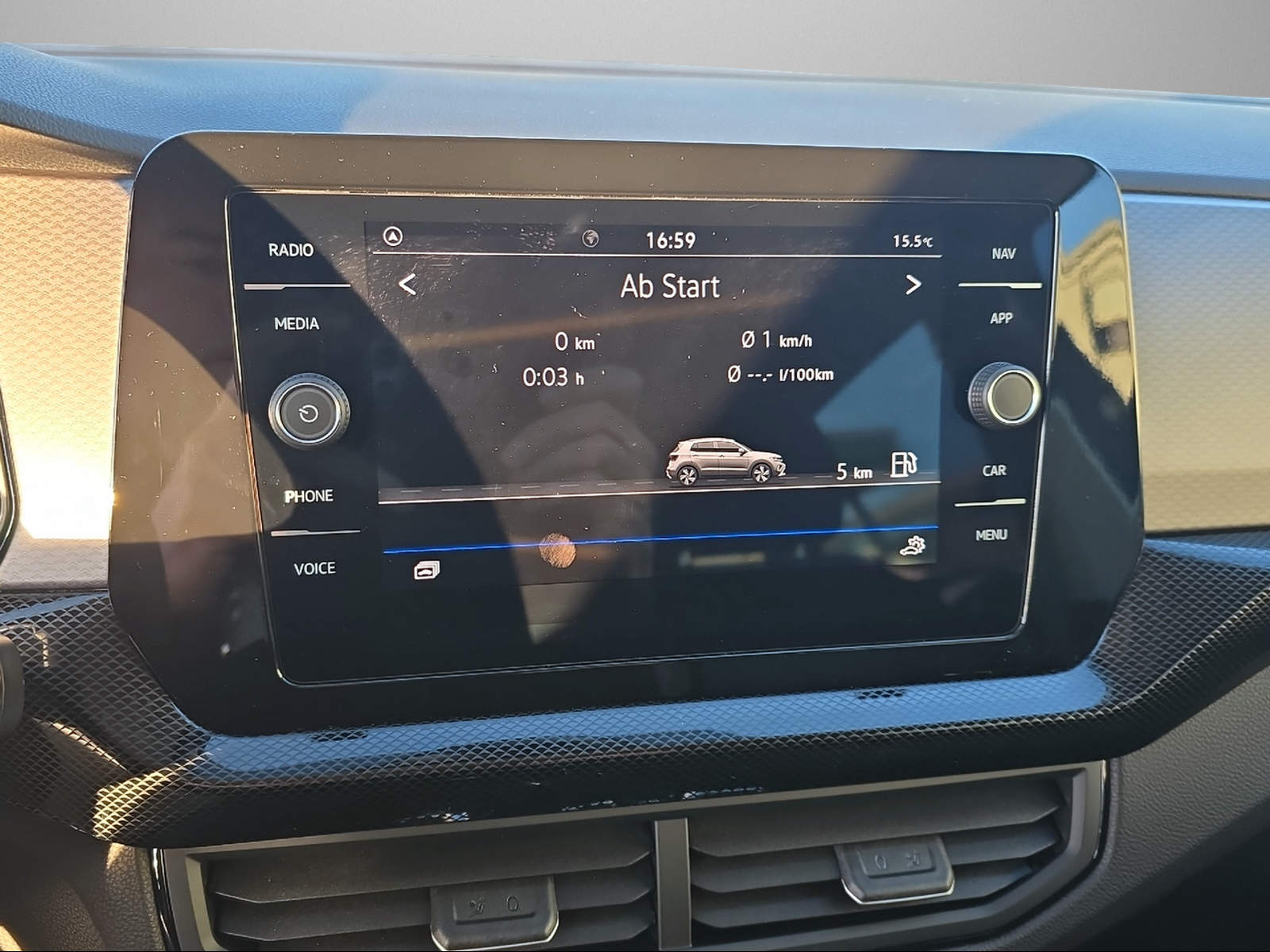 VW VW T-Cross-image-10