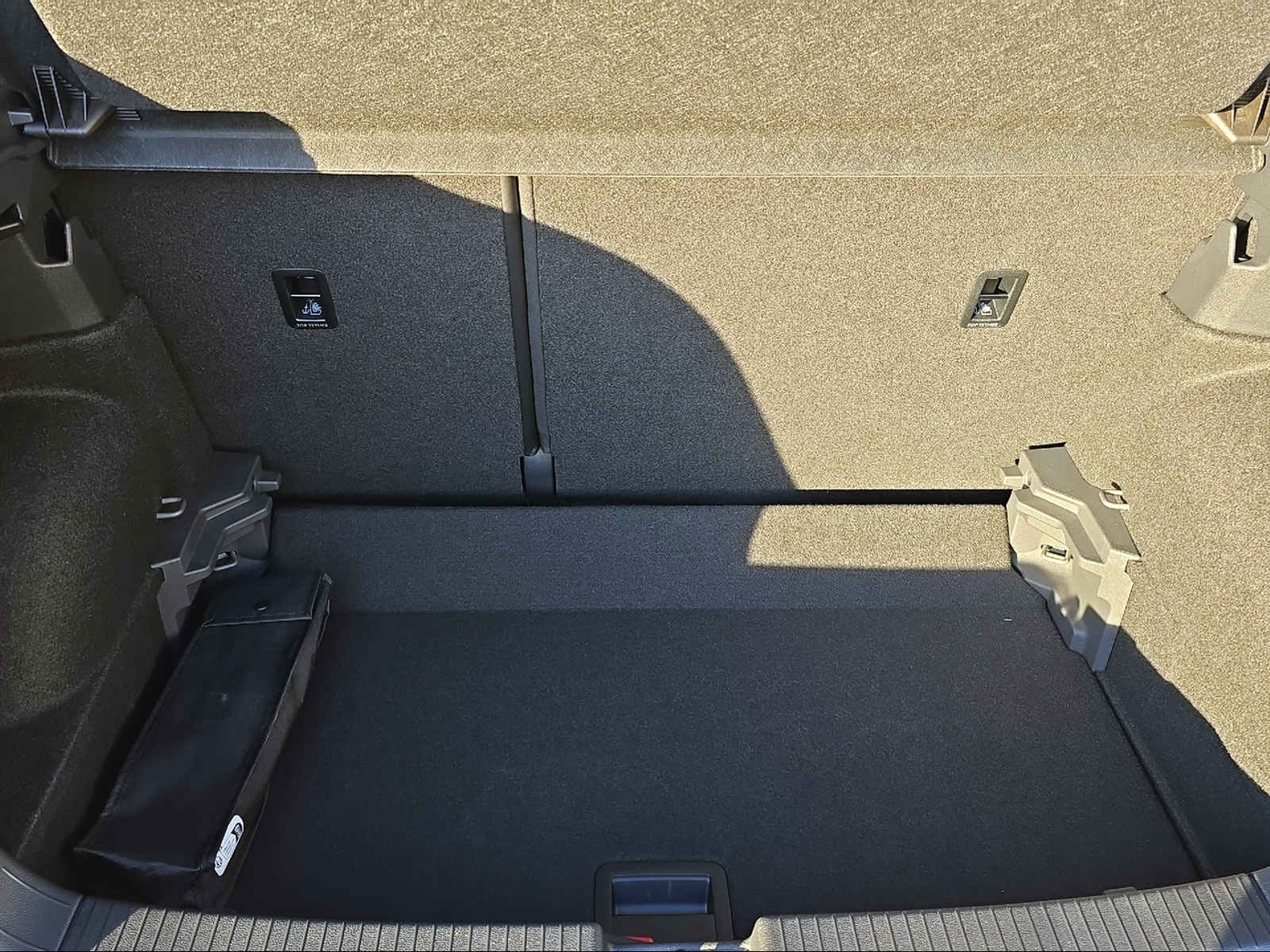 VW VW T-Cross-image-13
