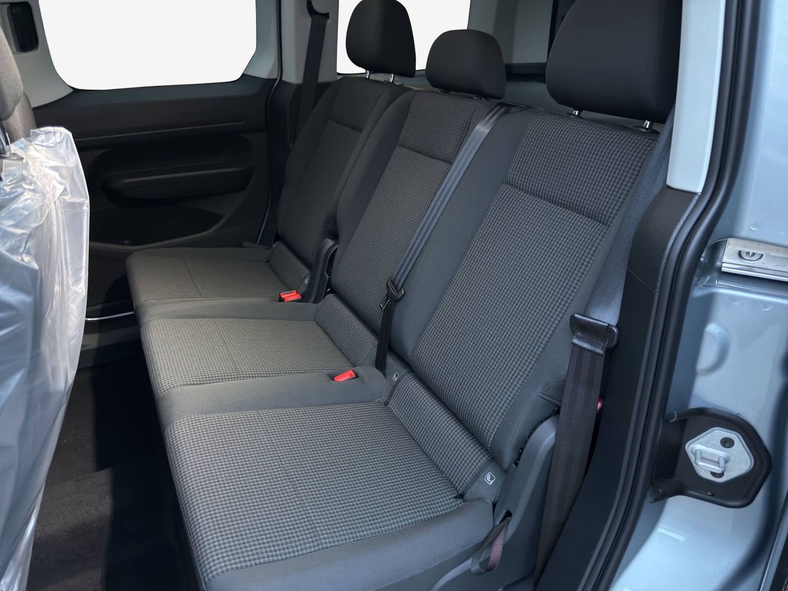 VW Caddy 2.0 TDI Liberty DSG-image-11
