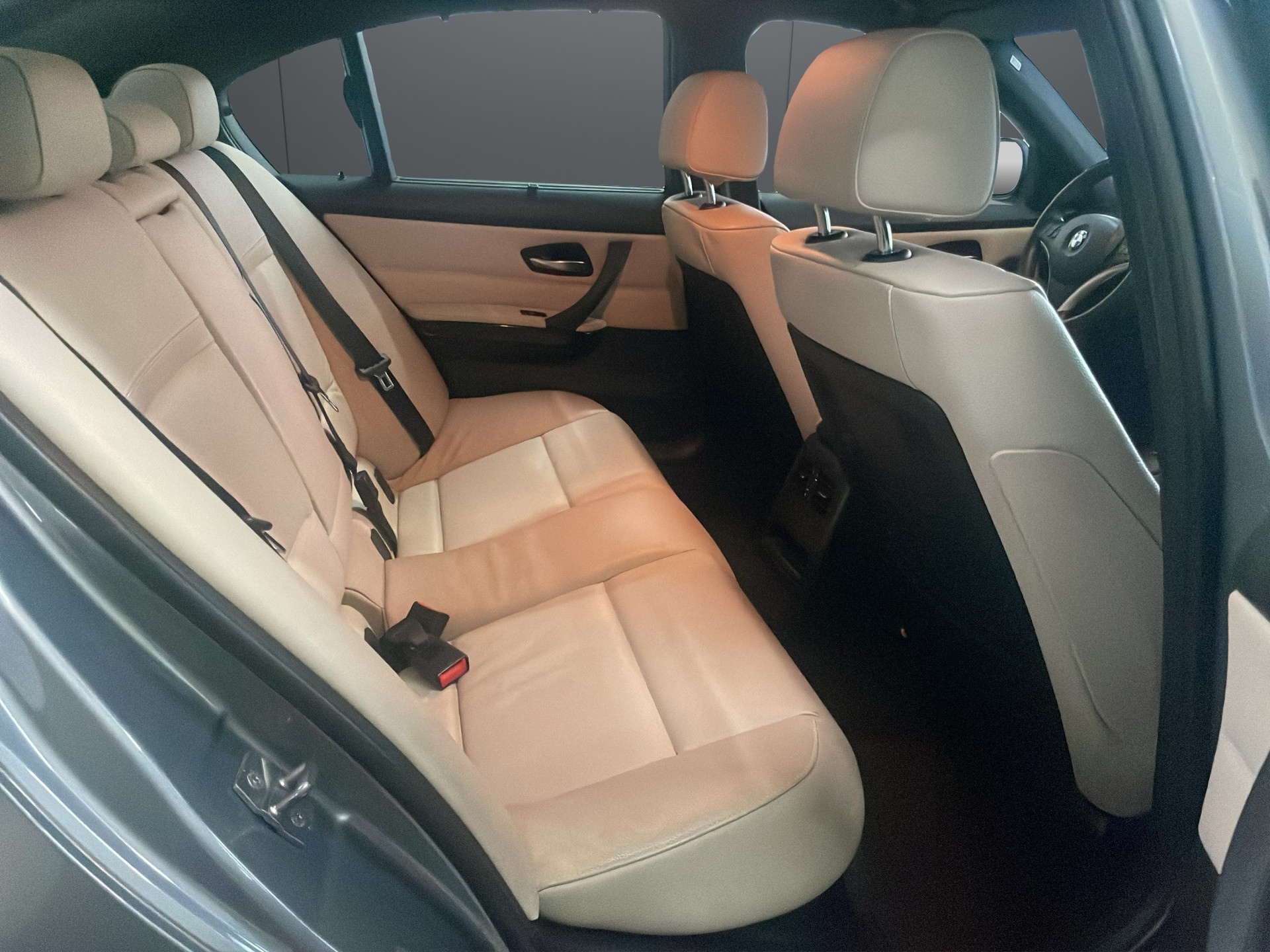 BMW 320d xDrive Steptronic-image-6