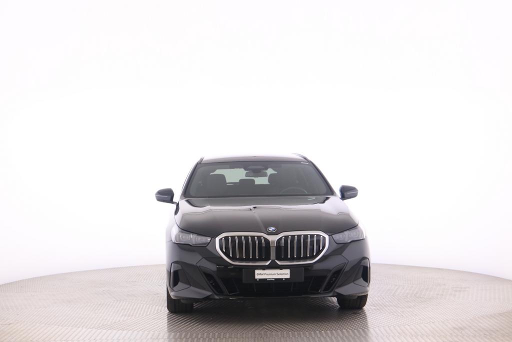 BMW 520d xDrive Touring-image-7