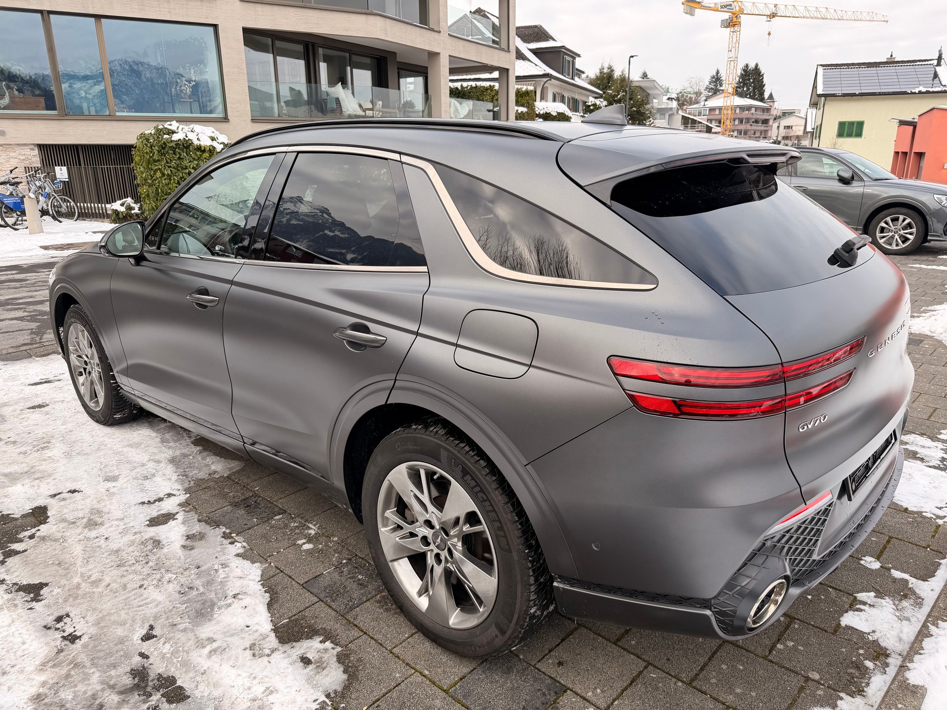 GENESIS GV70 2.5 TGDI Premium AT8 AWD-image-3