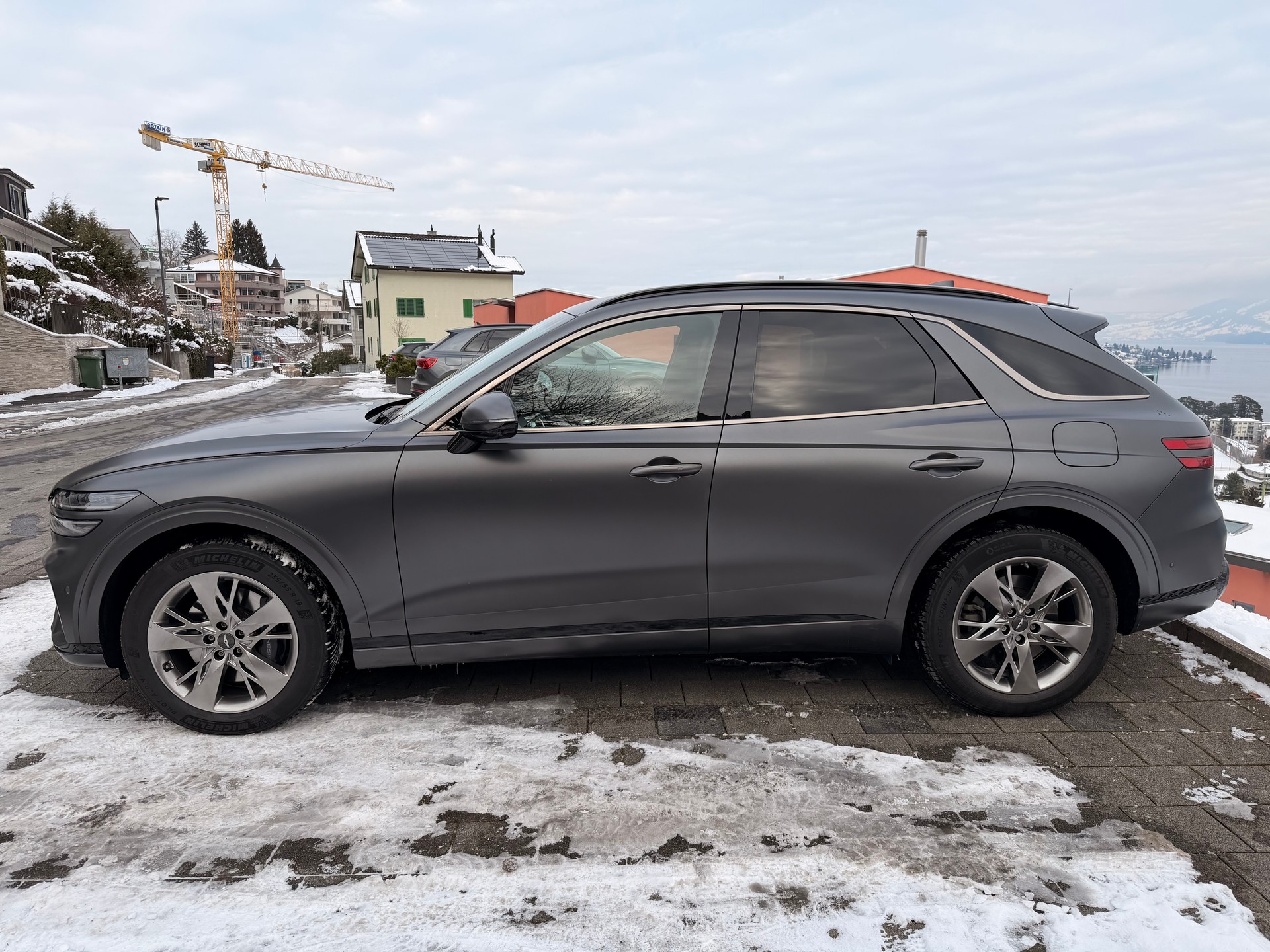 GENESIS GV70 2.5 TGDI Premium AT8 AWD-image-2