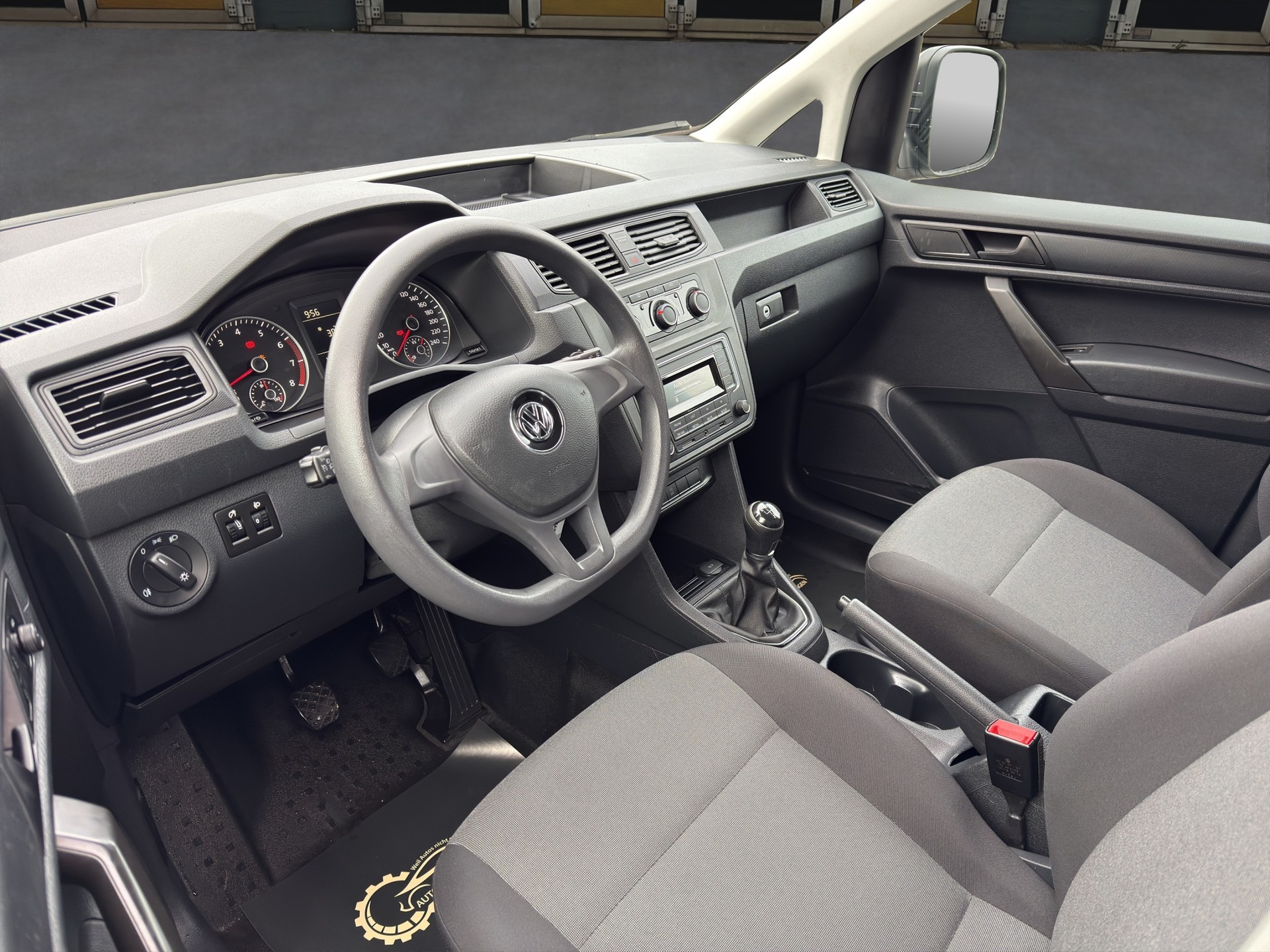 VW Caddy Kaw. 1.4 TSI BlueMT-image-8