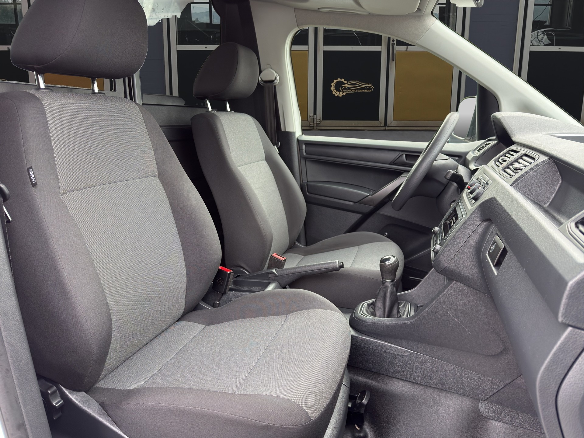 VW Caddy Kaw. 1.4 TSI BlueMT-image-9
