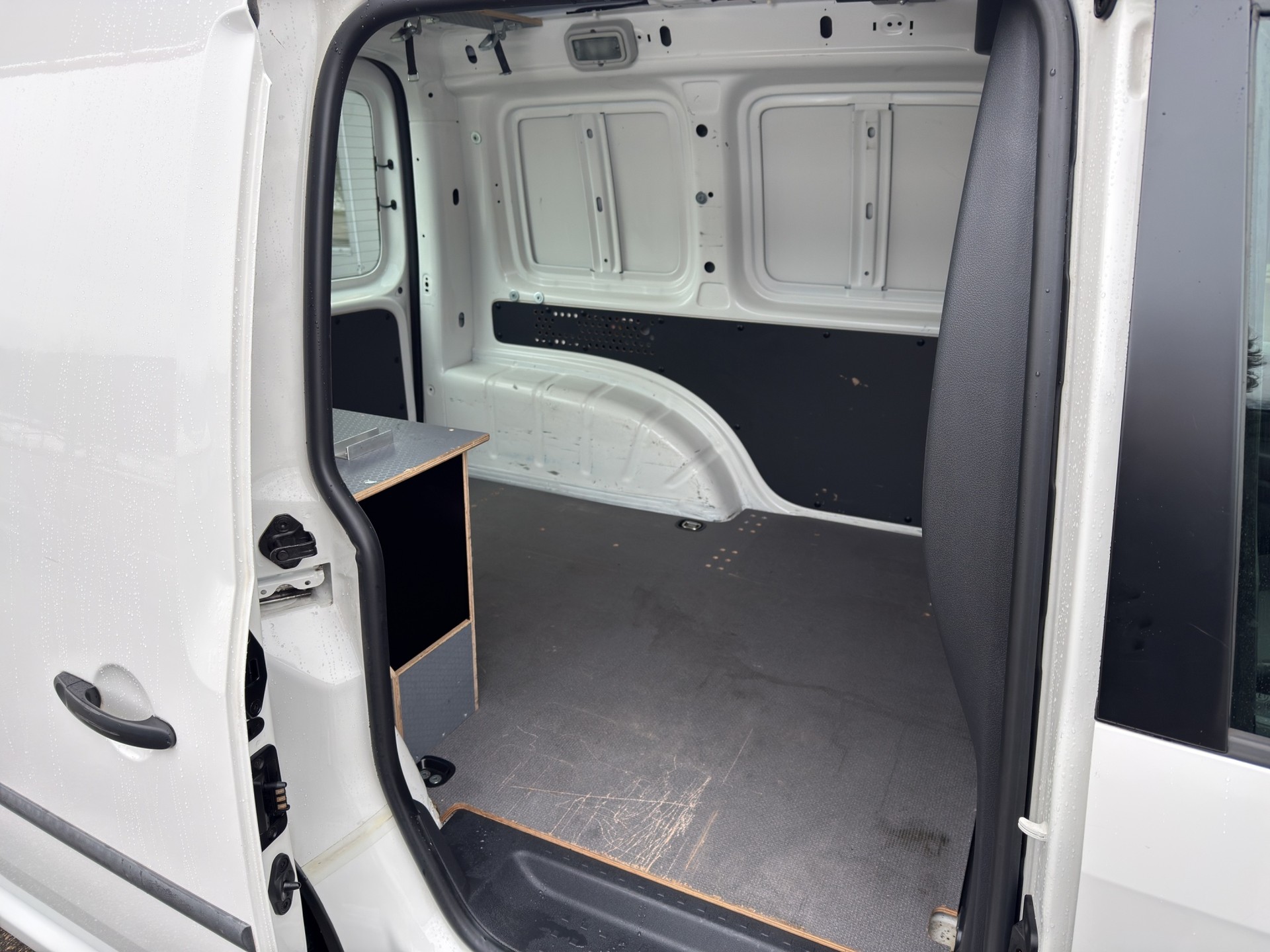 VW Caddy Kaw. 1.4 TSI BlueMT-image-12