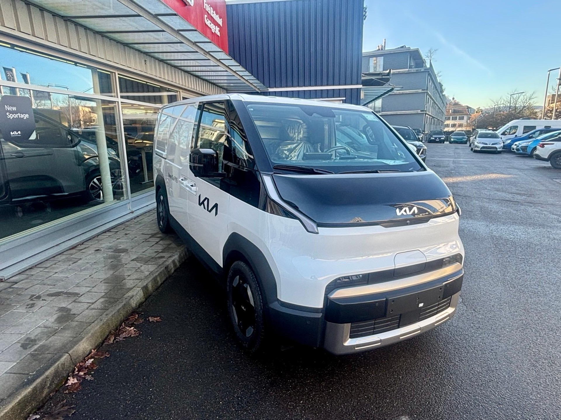 KIA PV5 Cargo 71.2 kWh Elite-image-6