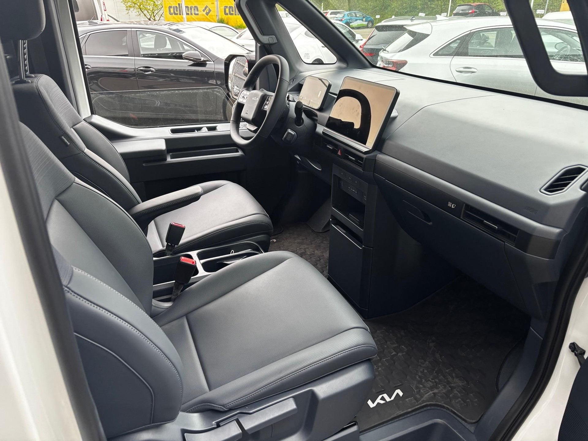 KIA PV5 Cargo 71.2 kWh Elite-image-13