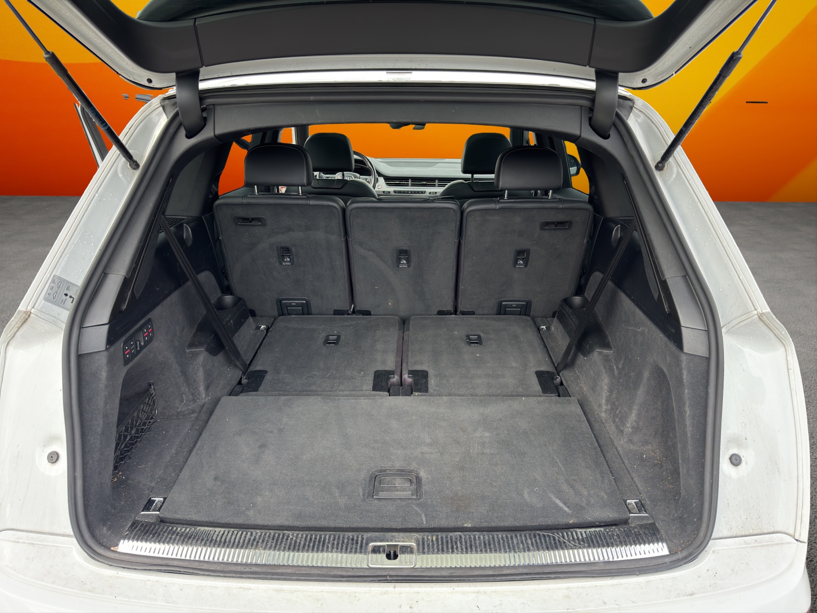 AUDI SQ7 4.0 TDI quattro tiptronic-image-12