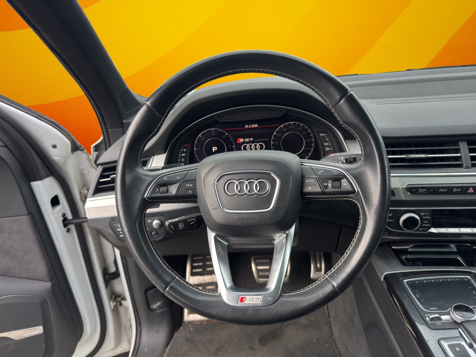 AUDI SQ7 4.0 TDI quattro tiptronic-image-9