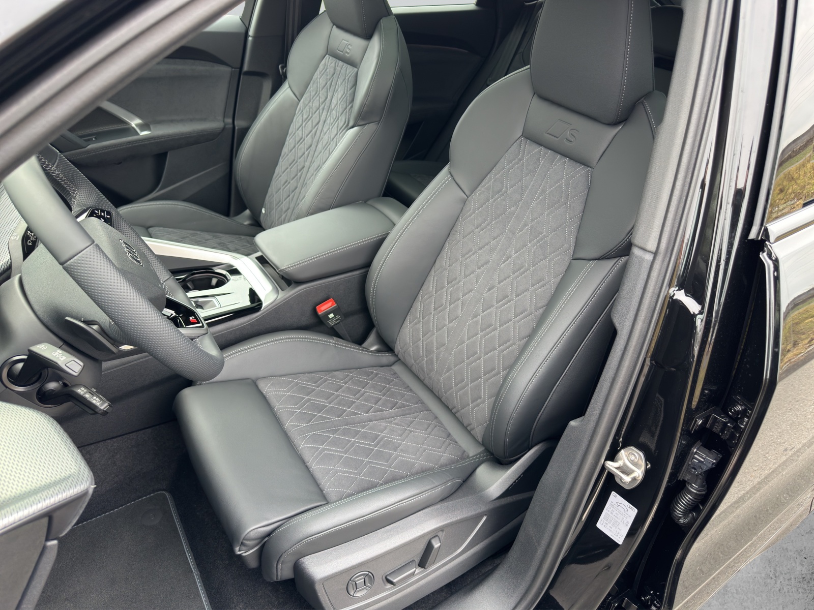 AUDI Q5 Sportback TDI quattro 150 kW S-tronic-image-10