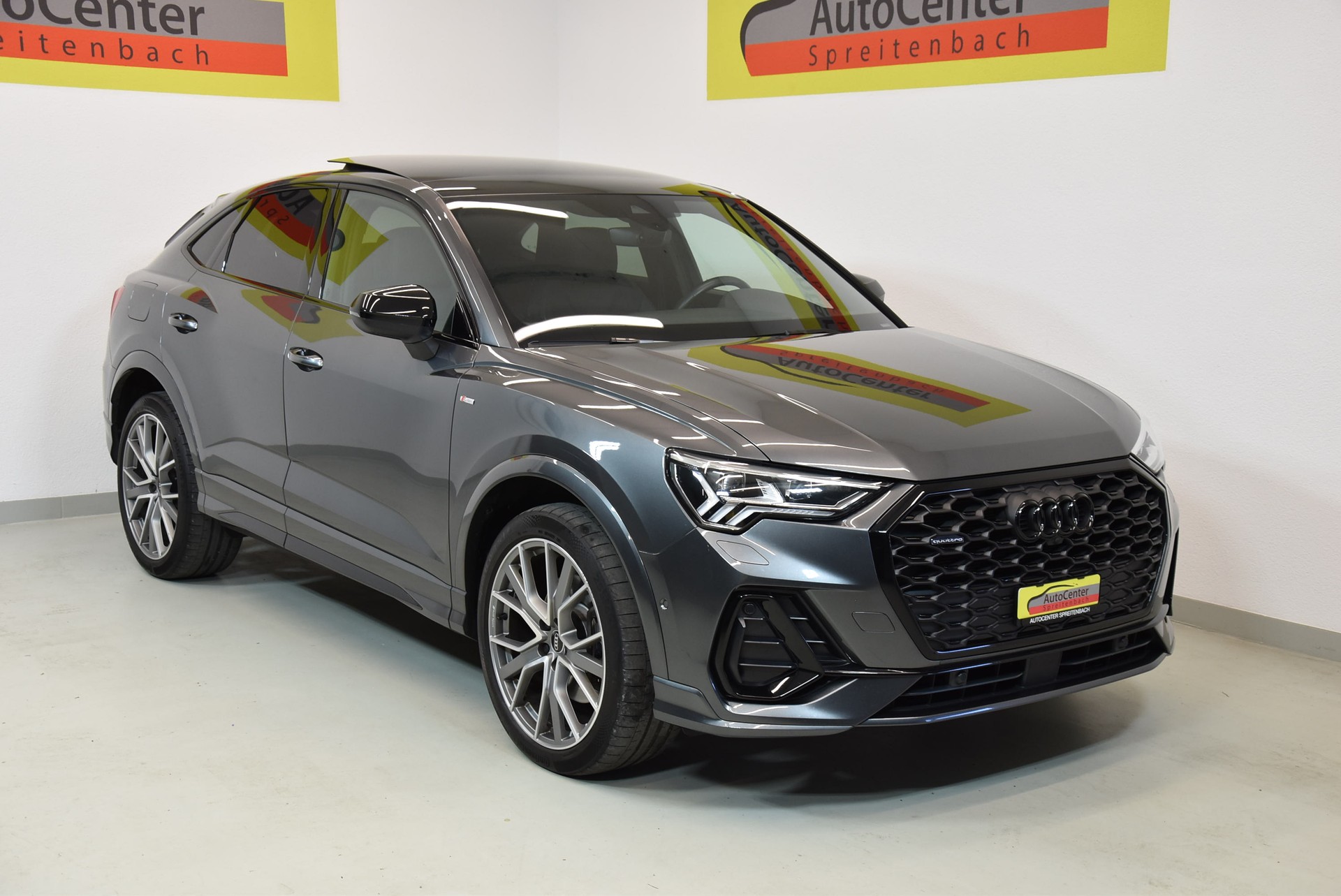 AUDI Q3 Sportback 45 TFSI S line quattro S-tronic-image-0