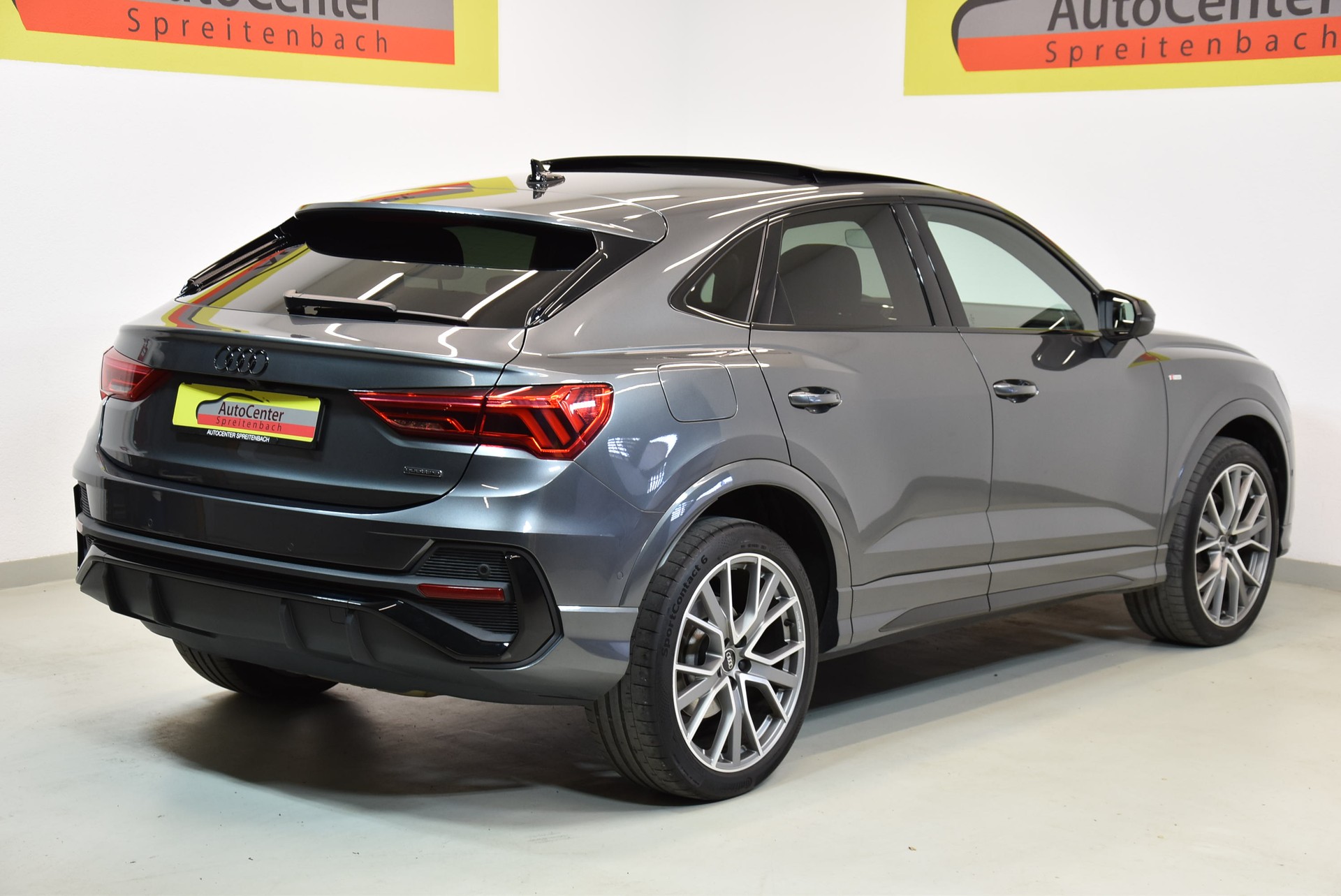 AUDI Q3 Sportback 45 TFSI S line quattro S-tronic-image-14