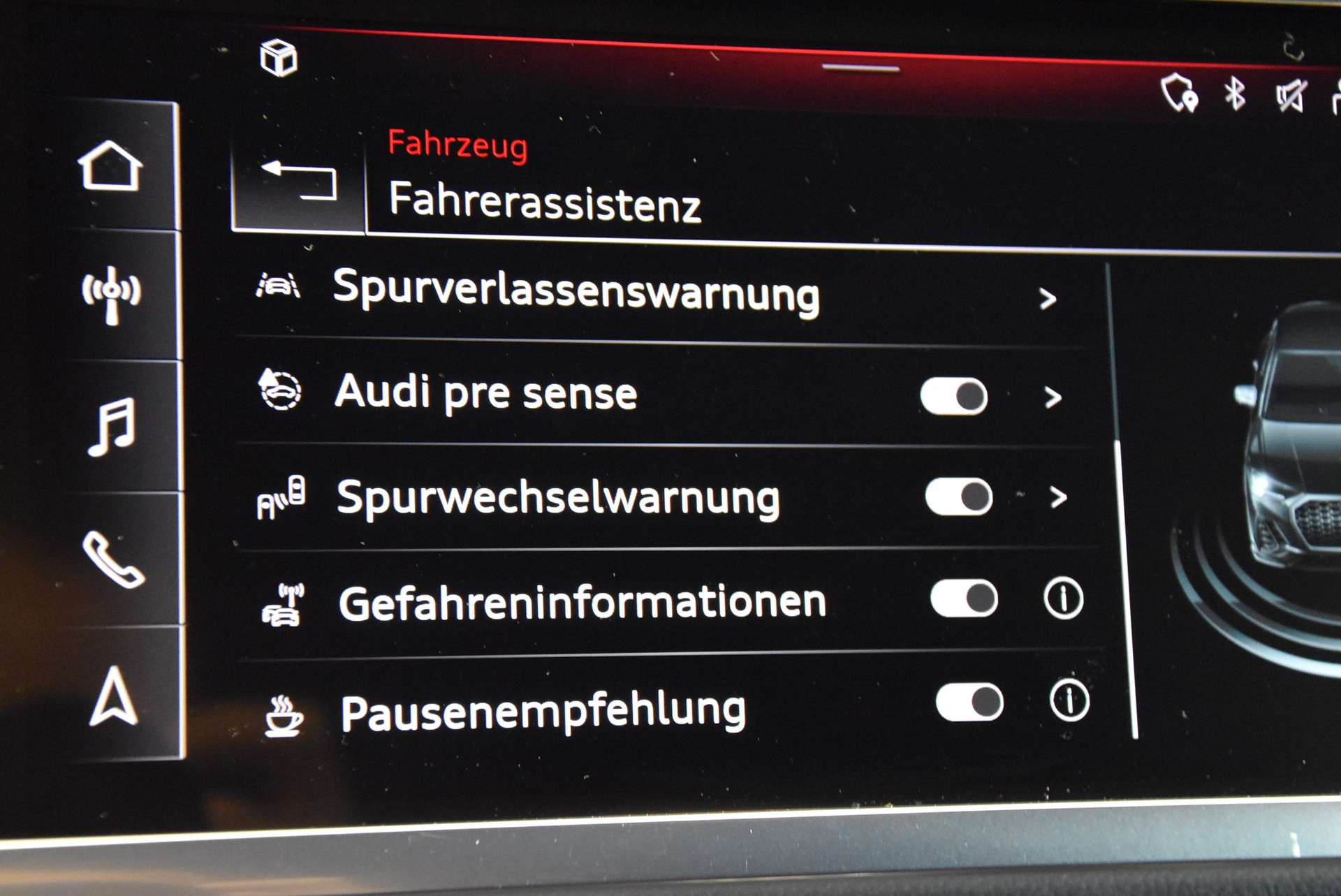 AUDI Q3 Sportback 45 TFSI S line quattro S-tronic-image-11