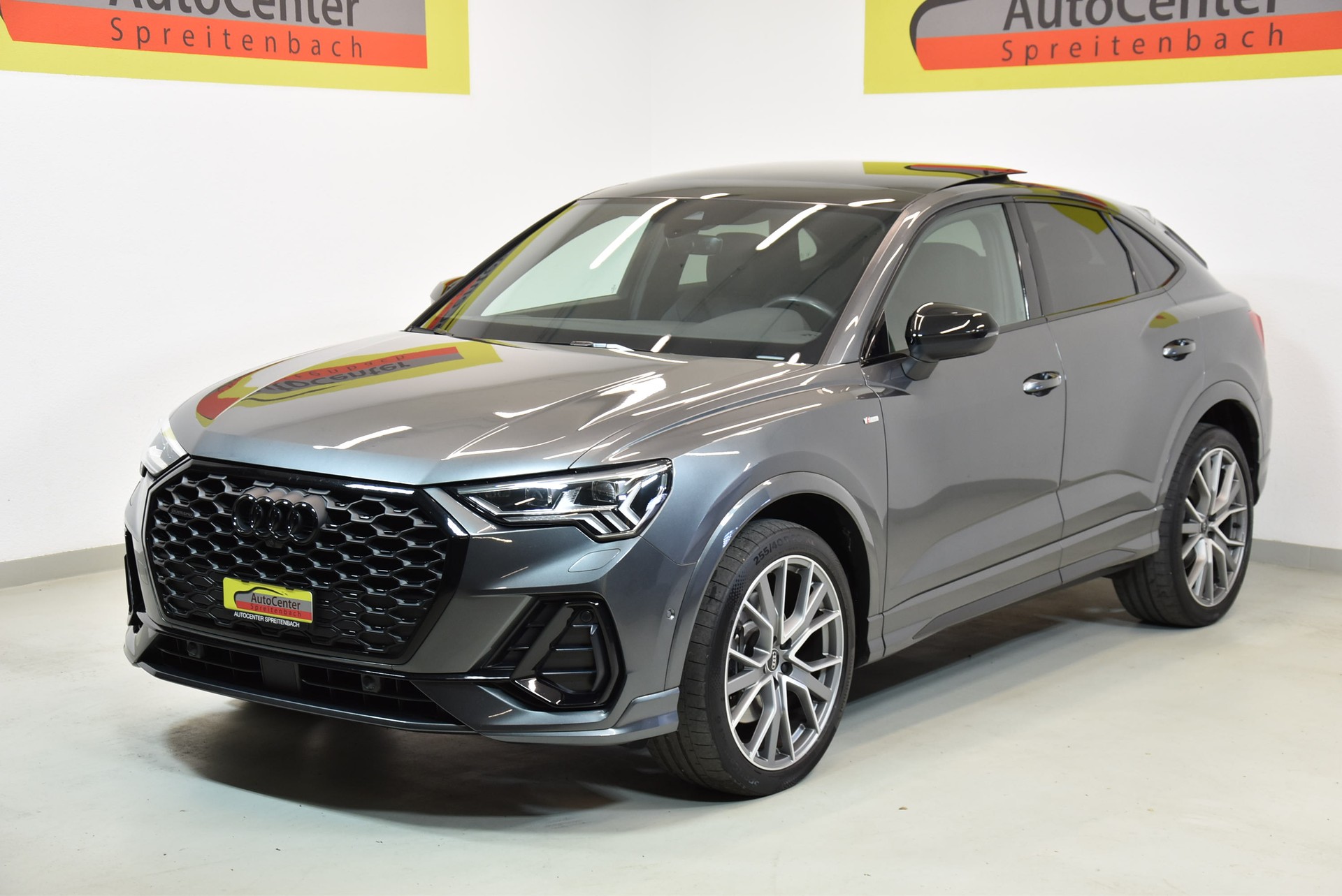 AUDI Q3 Sportback 45 TFSI S line quattro S-tronic-image-1