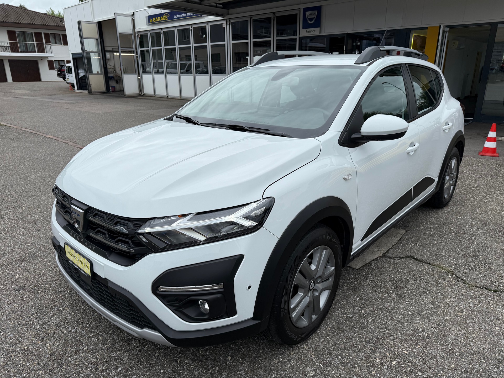 DACIA Sandero Stepway TCe 90 Comfort-image-1