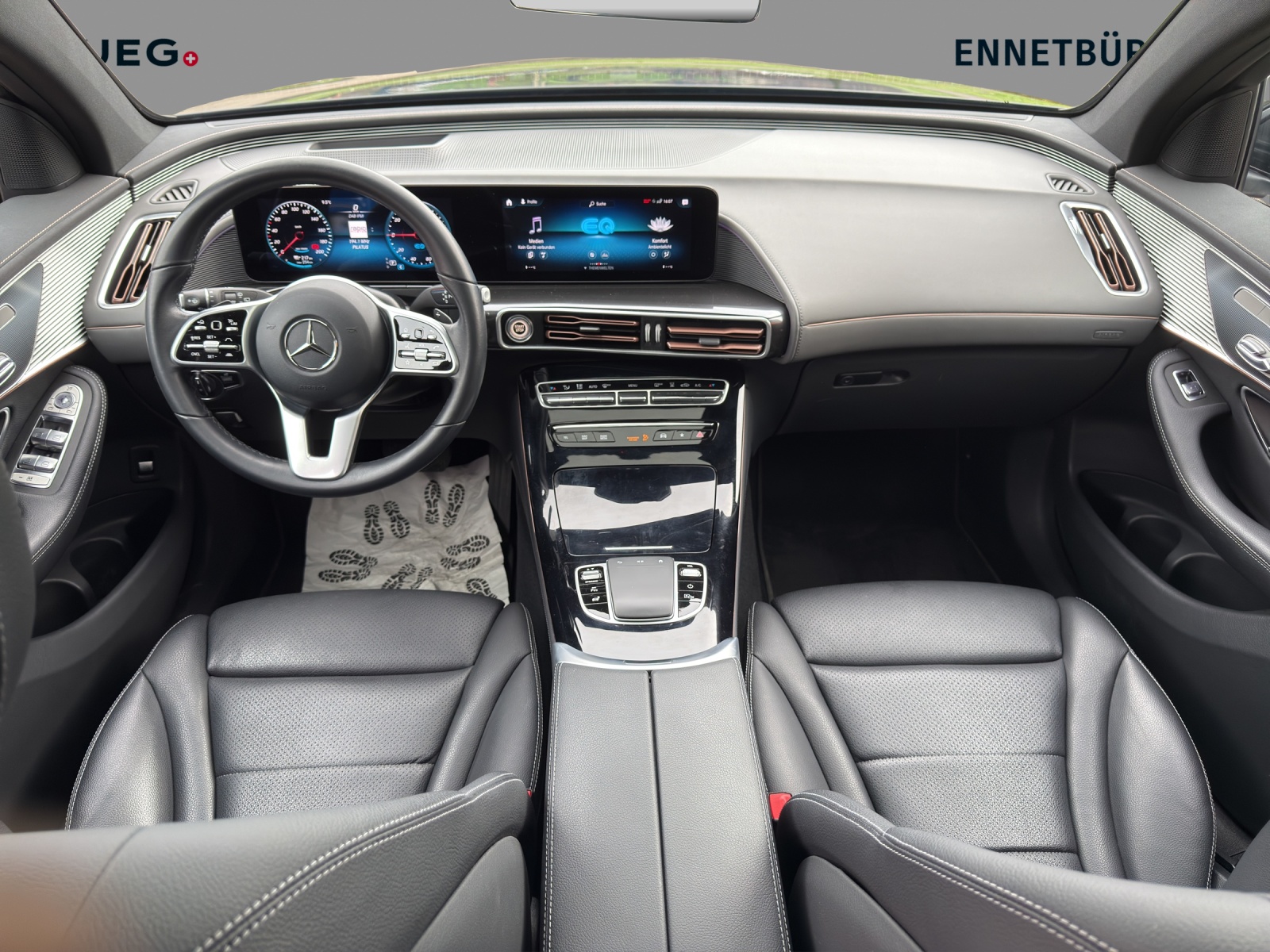 MERCEDES-BENZ EQC 400 4Matic EQ Star-image-10